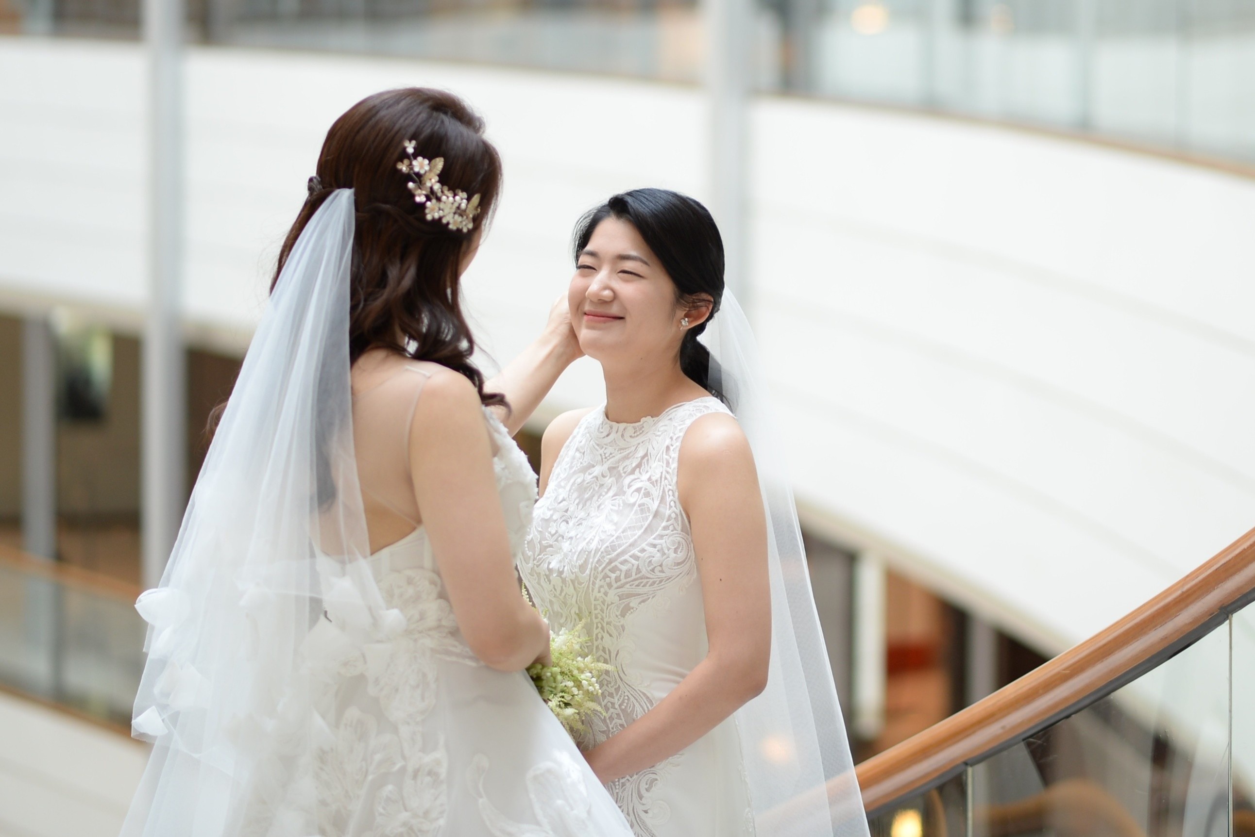 Cha me dong tinh Trung Quoc gap kho khi tim truong cho con hinh anh