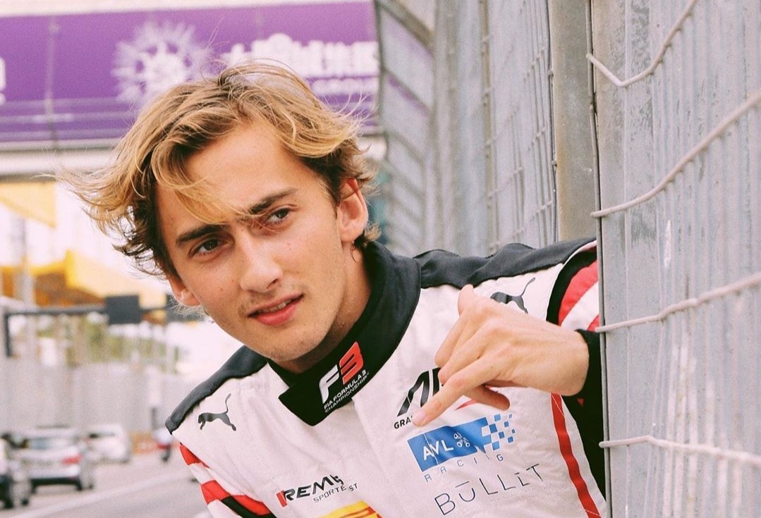 Hoang tu chau Au lam nguoi mau, tay dua F1 hinh anh