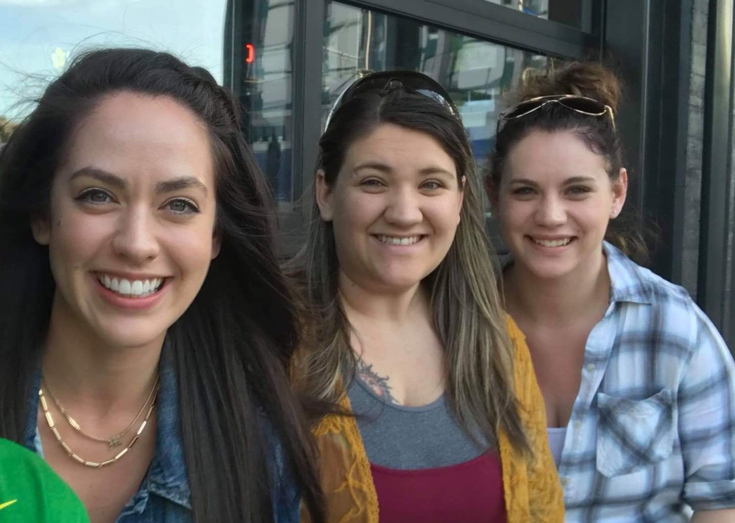 nguoi dan ong co 19 dua con anh 4