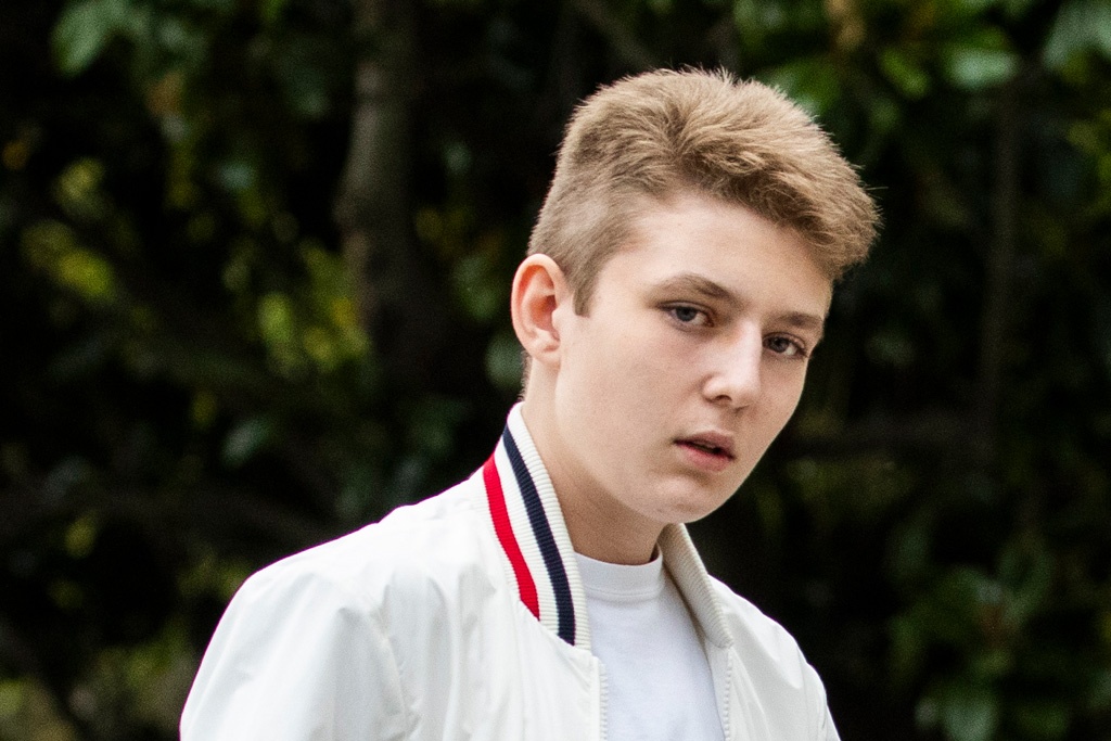 tong thong my donald trump ung ho con anh 2