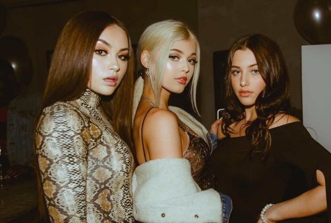 Cac influencer lien minh de tranh bi loi dung, quyt luong hinh anh