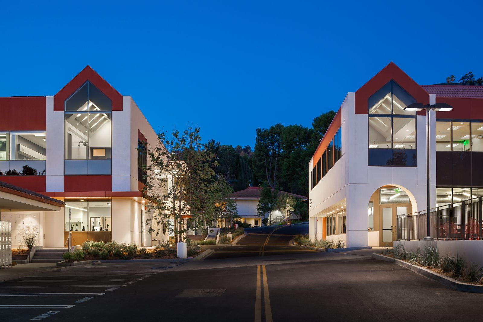 truong tu thuc nha giau my anh 3