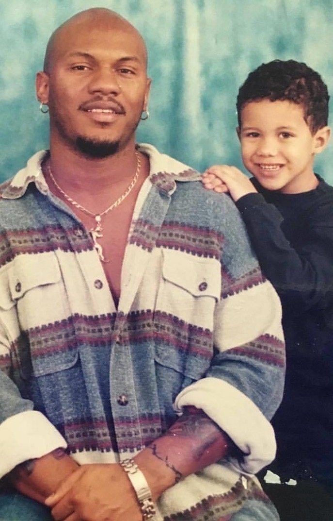 do vat tu mat con trai la drag queen anh 4