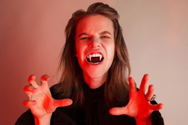 Nguy co doc hai tu trao luu gan rang nanh gia tren TikTok hinh anh