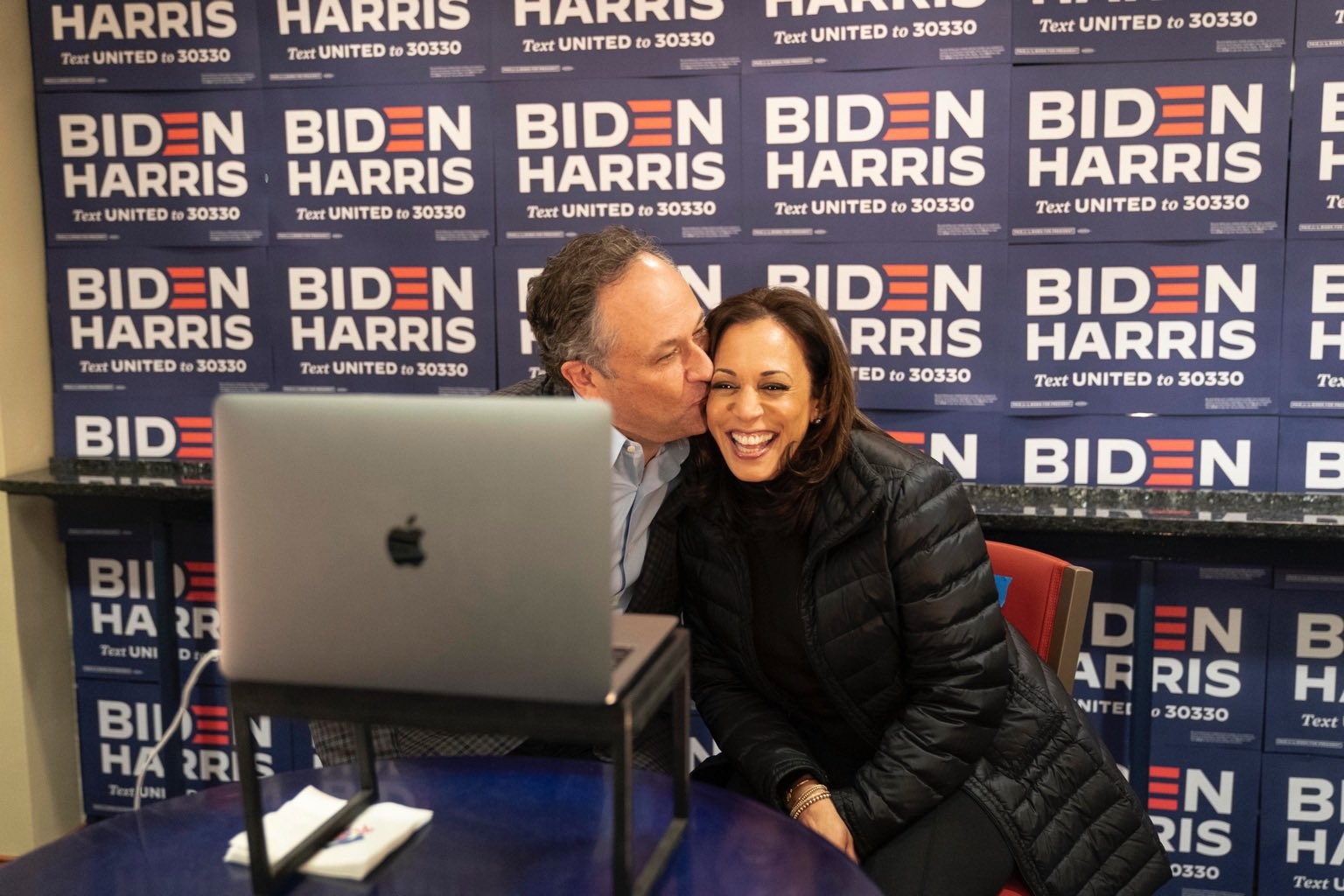phó tổng thống Kamala Harris ảnh 2 pho tong thong Kamala Harris anh 2