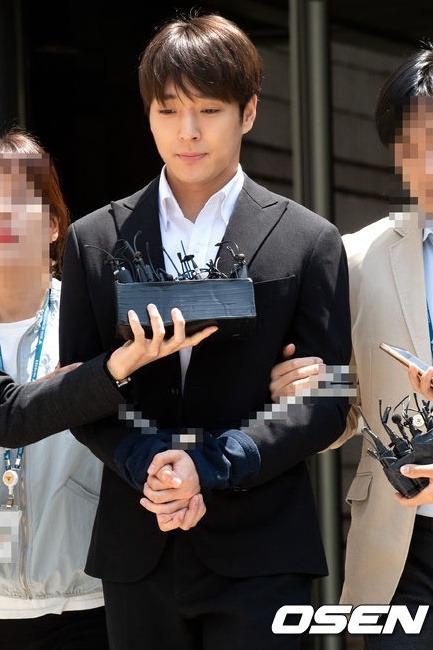 thiếu gia Hàn Quốc quay lén ảnh 4 thieu gia Han Quoc quay len anh 4