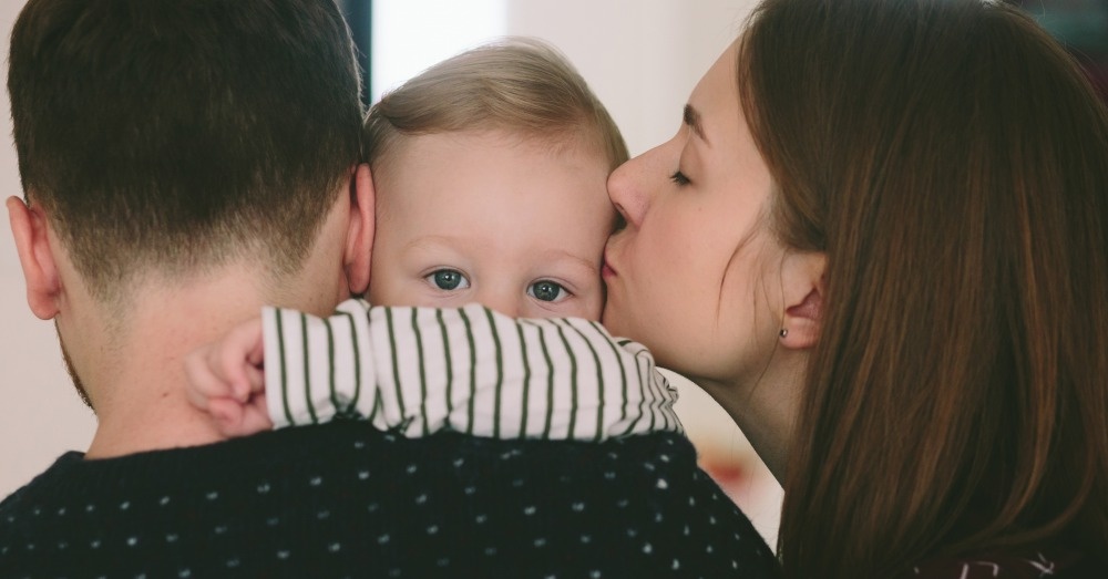 uong thuoc tay chua Covid-19 anh 1