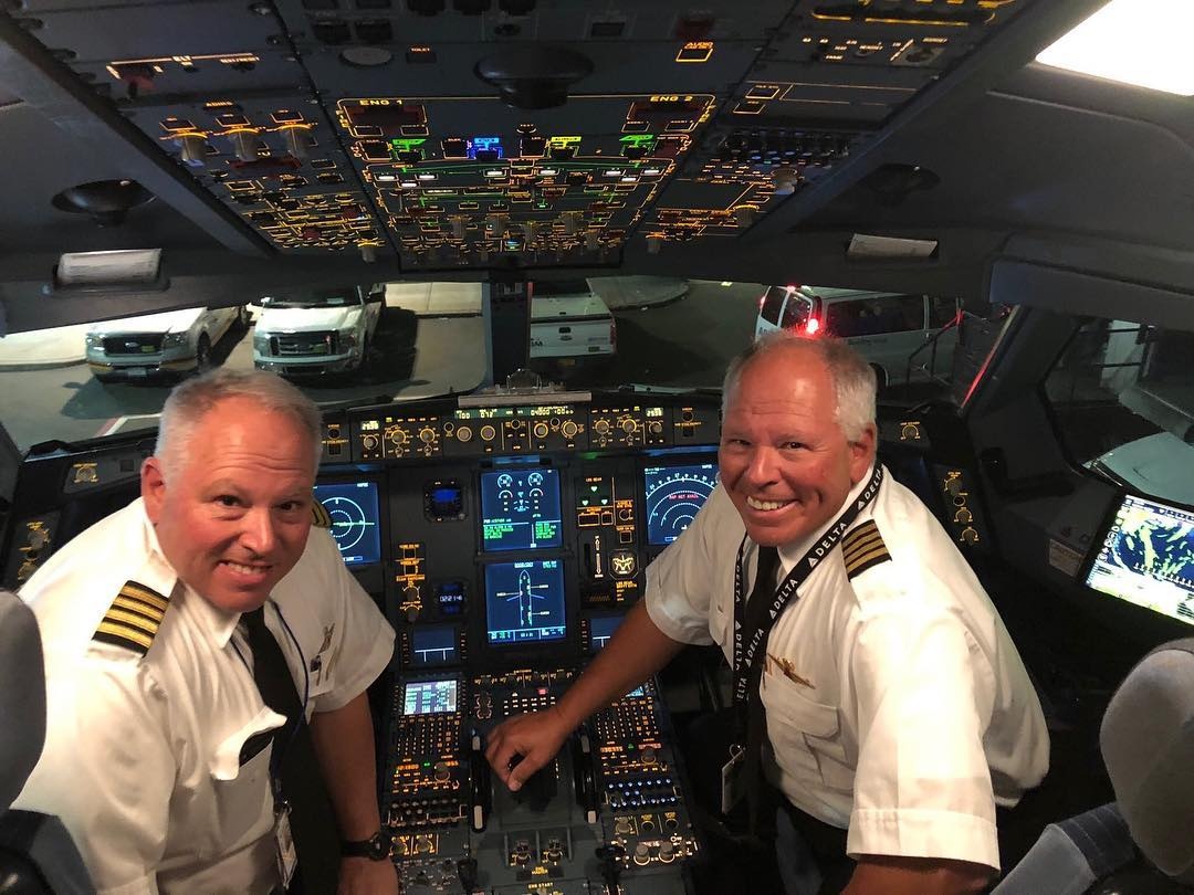 cap song sinh cung lam phi cong anh 3