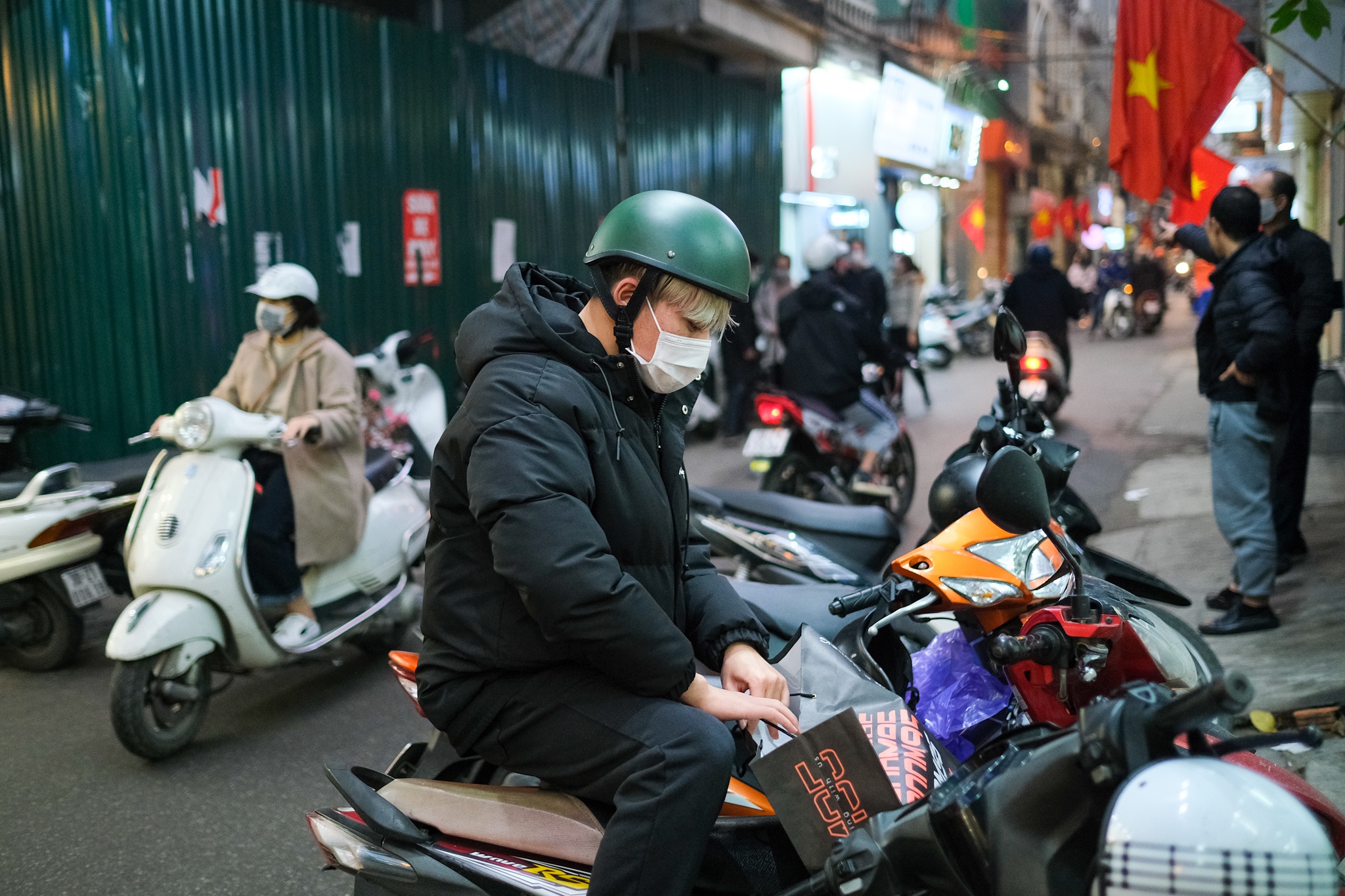 tranh thu sam Tet vi so bung dich anh 1