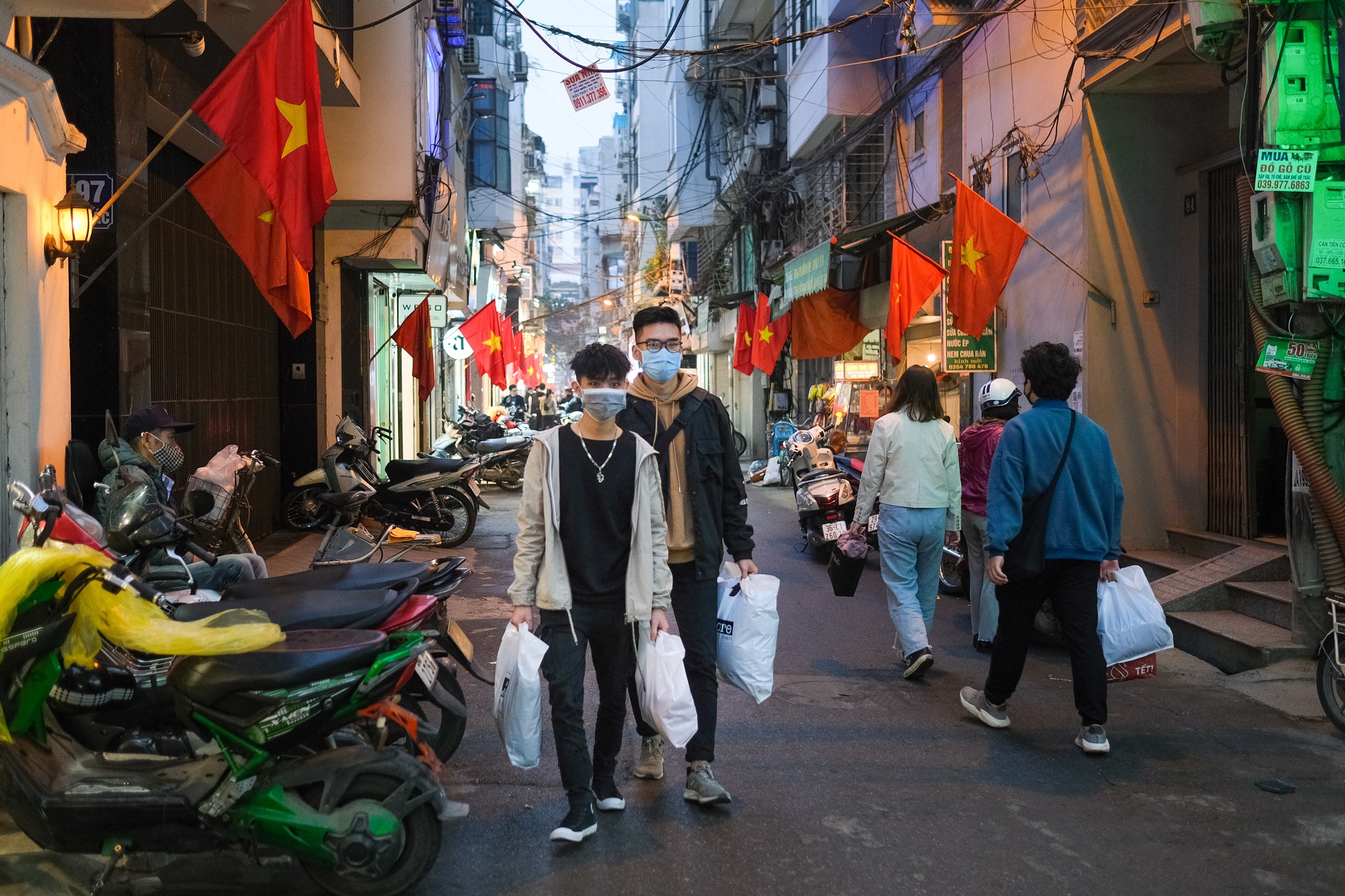 tranh thủ sắm Tết vì sợ bùng dịch ảnh 2 tranh thu sam Tet vi so bung dich anh 2