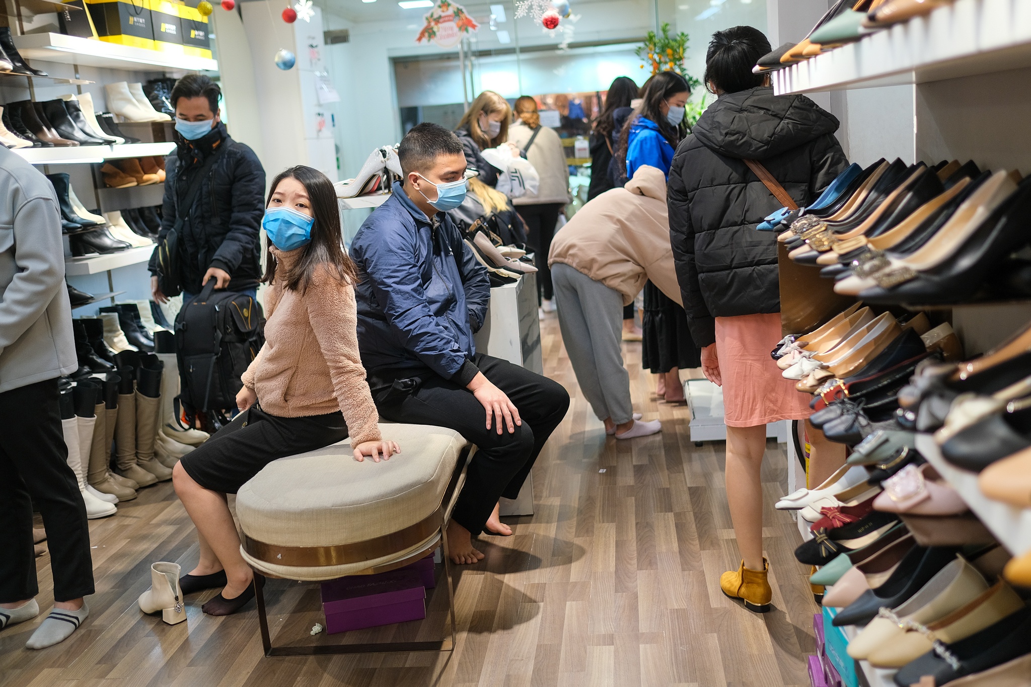 tranh thủ sắm Tết vì sợ bùng dịch ảnh 7 tranh thu sam Tet vi so bung dich anh 7