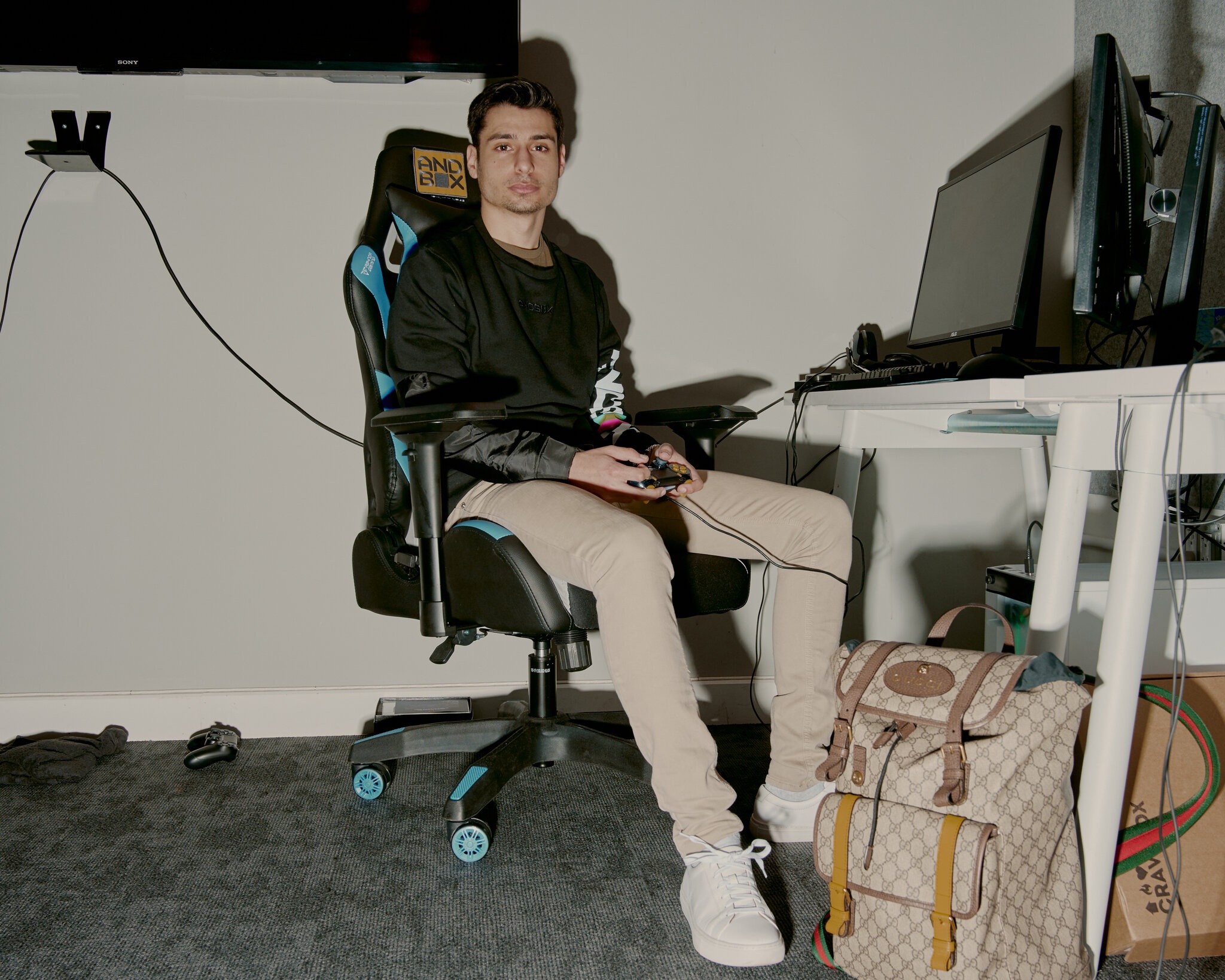 streamer noi tieng nhat the gioi mac gi anh 7