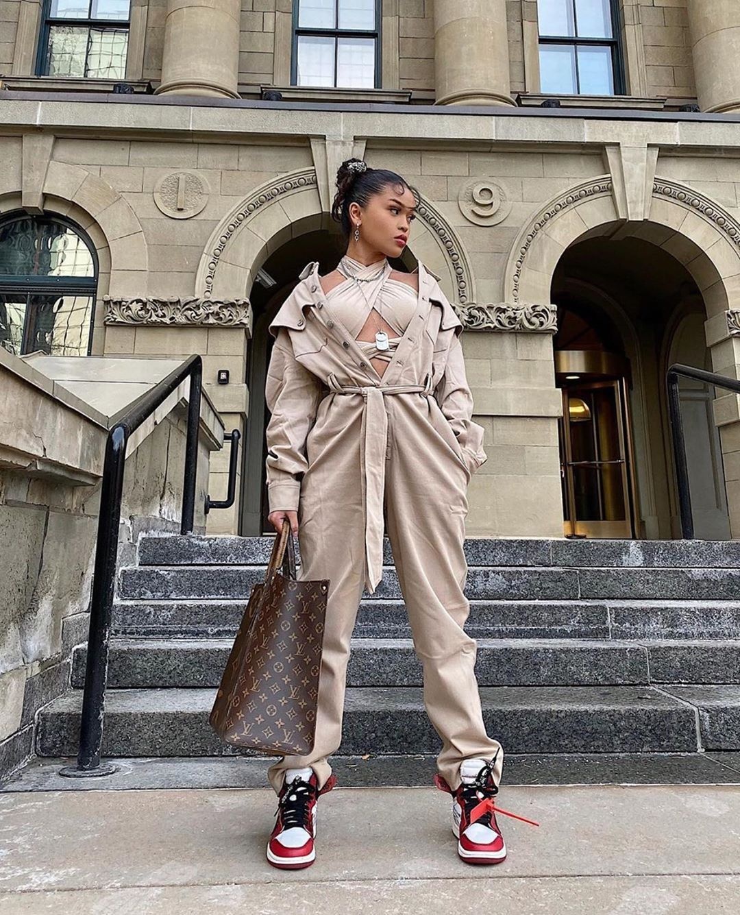 ai đứng sau các influencer thời trang ảnh 2 ai dung sau cac influencer thoi trang anh 2