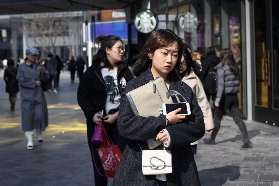 'Nen giao duc Trung Quoc qua khac nghiet nen toi cho con du hoc' hinh anh