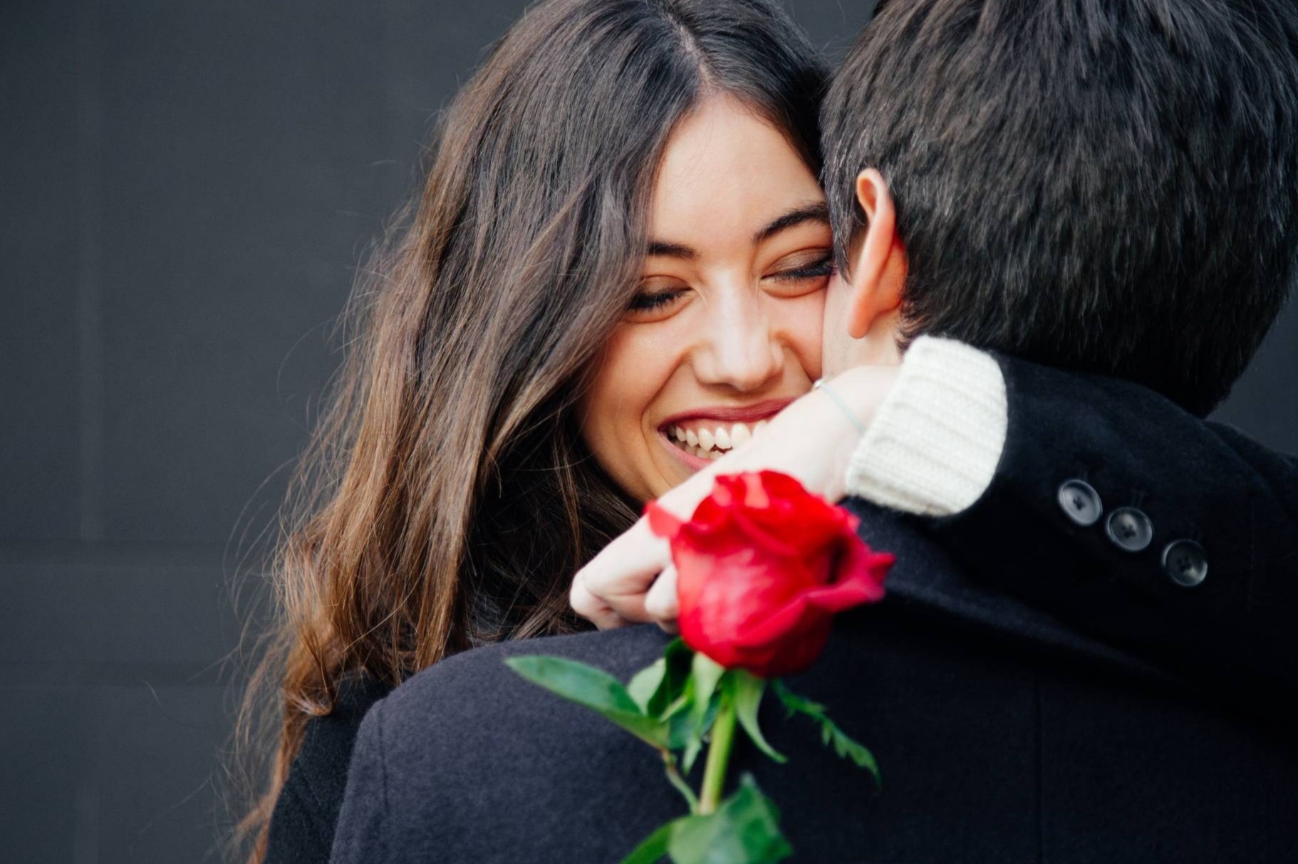 Nguoi My tra ca tram nghin USD de nho ba moi se duyen hinh anh