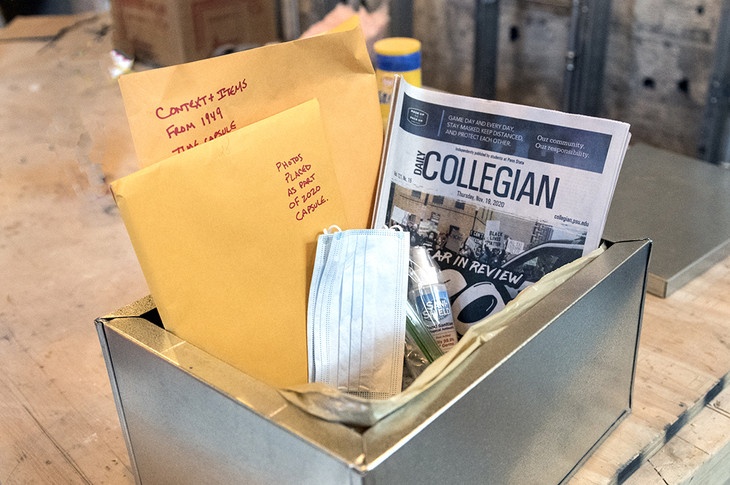 chon giay ve sinh de nhac ve Covid-19 anh 1