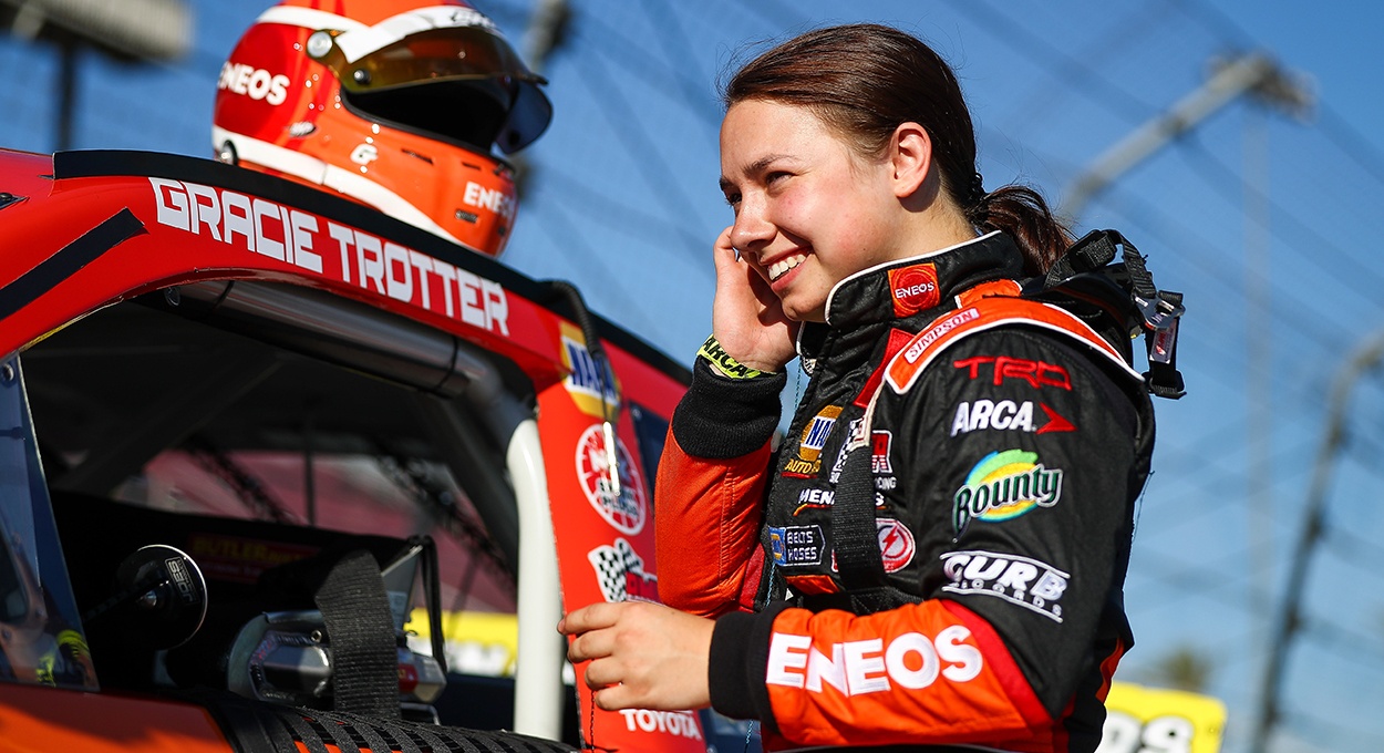 nu tay dua NASCAR xinh dep anh 12