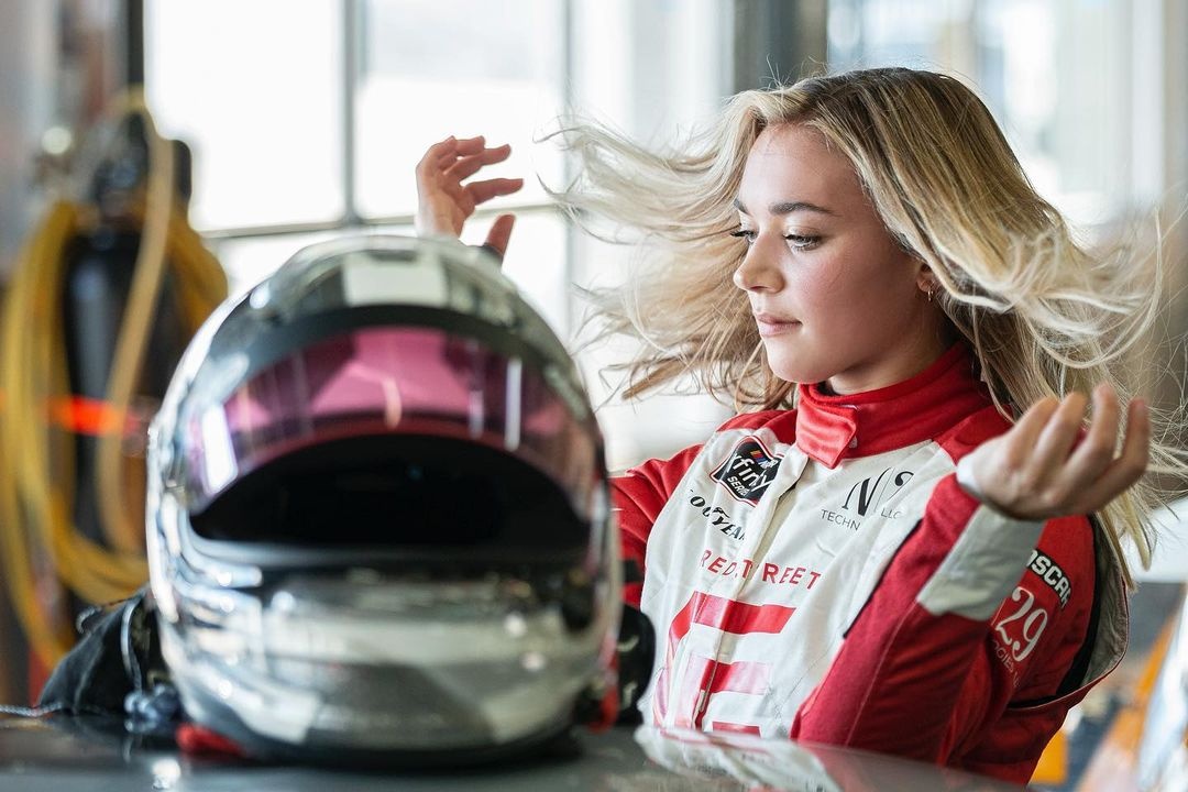 nu tay dua NASCAR xinh dep anh 4