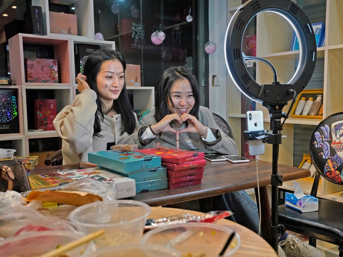 lang livestream ban hang Trung Quoc anh 1