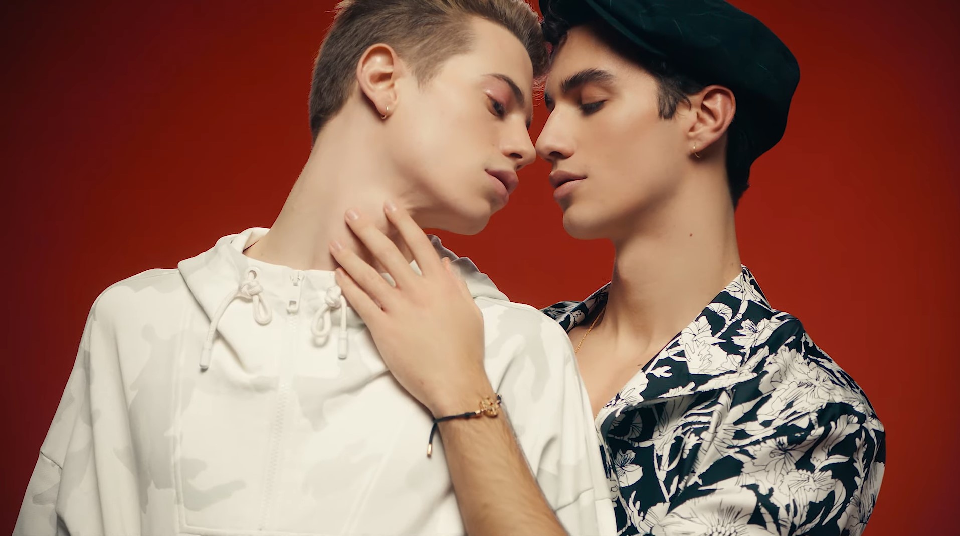 Dolce & Gabbana bi kien o Nga anh 1