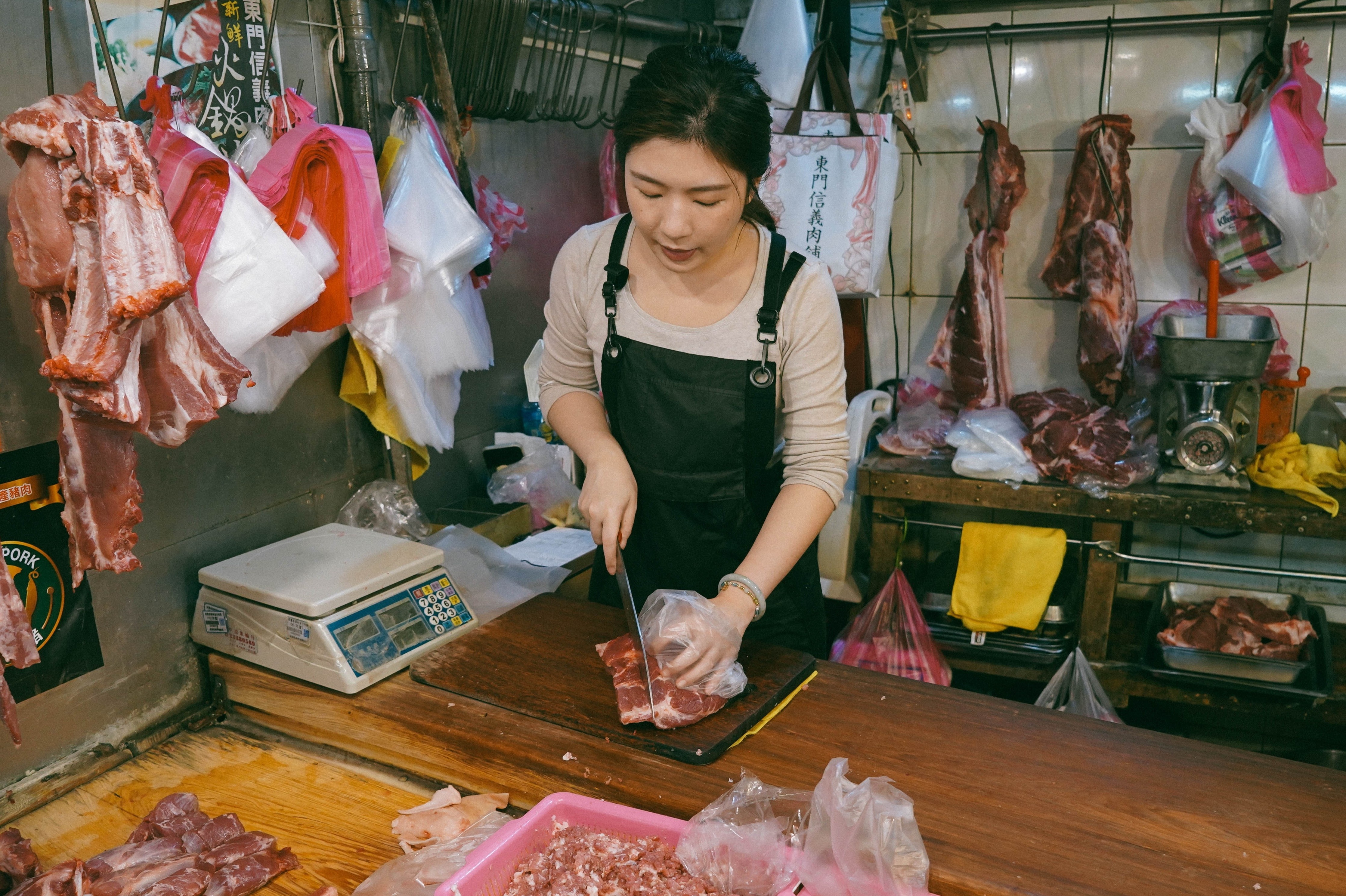 Noi am anh bi tinh duc hoa cua 'cong chua thit lon' Dai Loan hinh anh