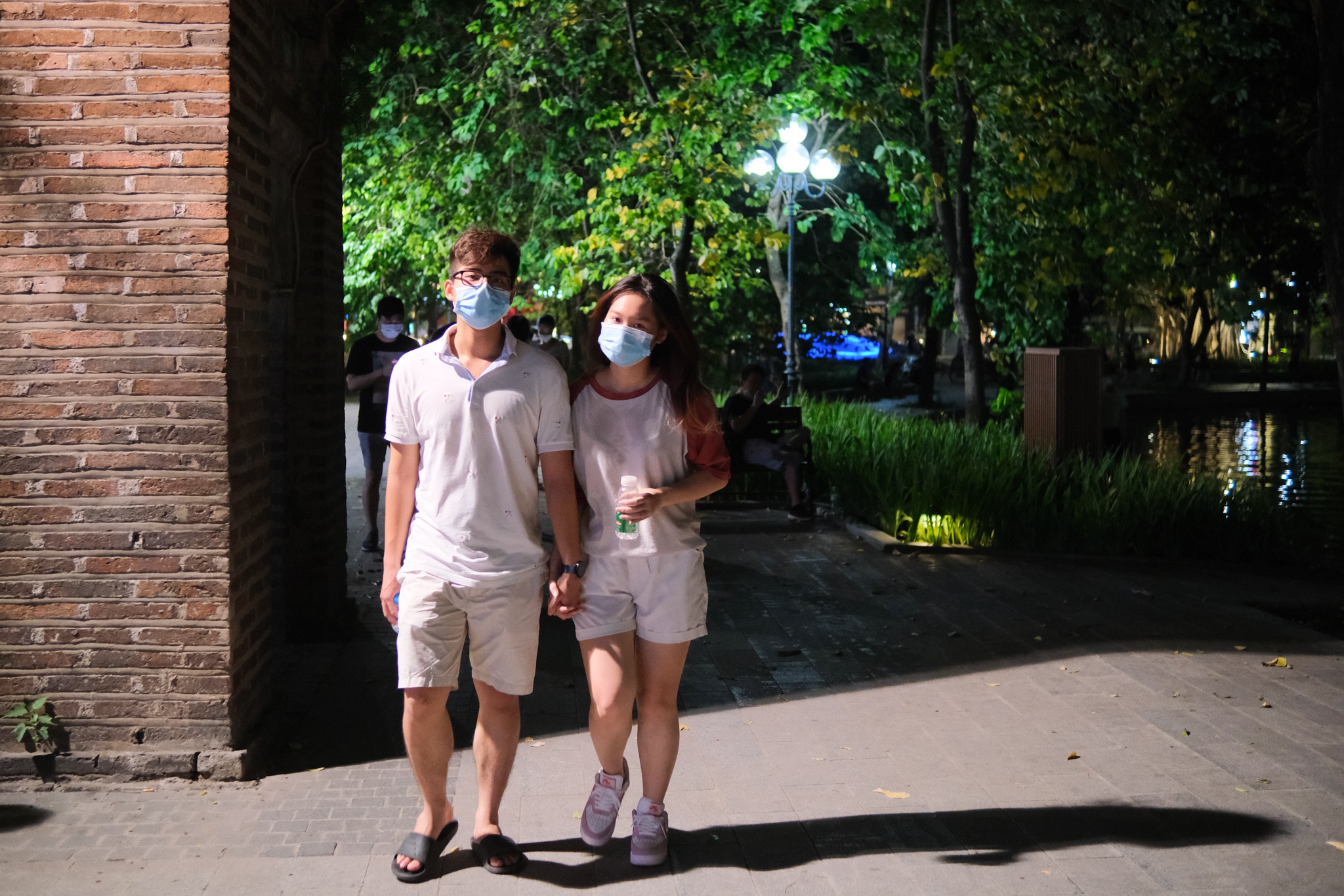 gioi tre Ha Noi xuong pho hong gio anh 3