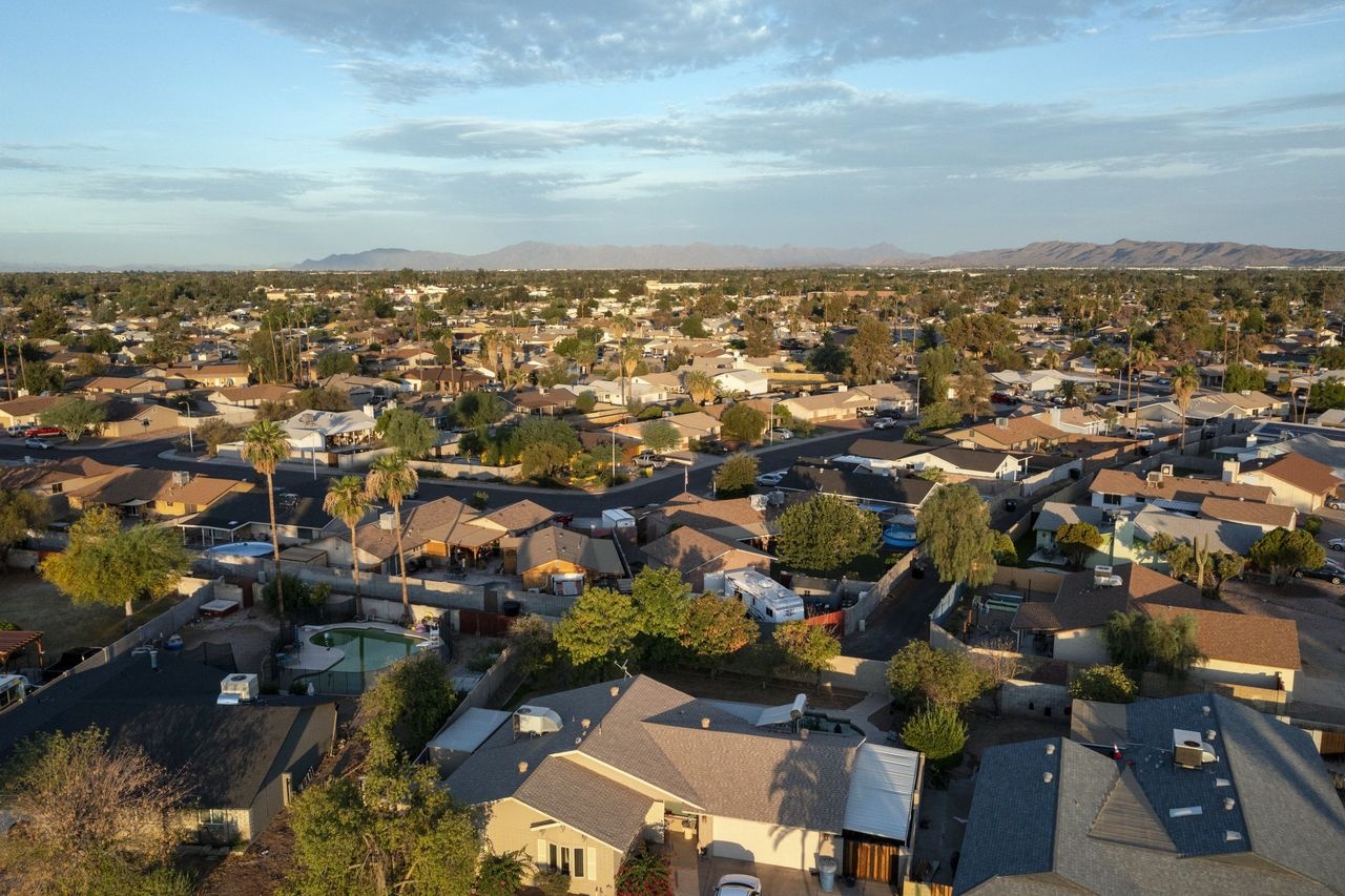 nguoi tre My chat vat mua nha anh 1