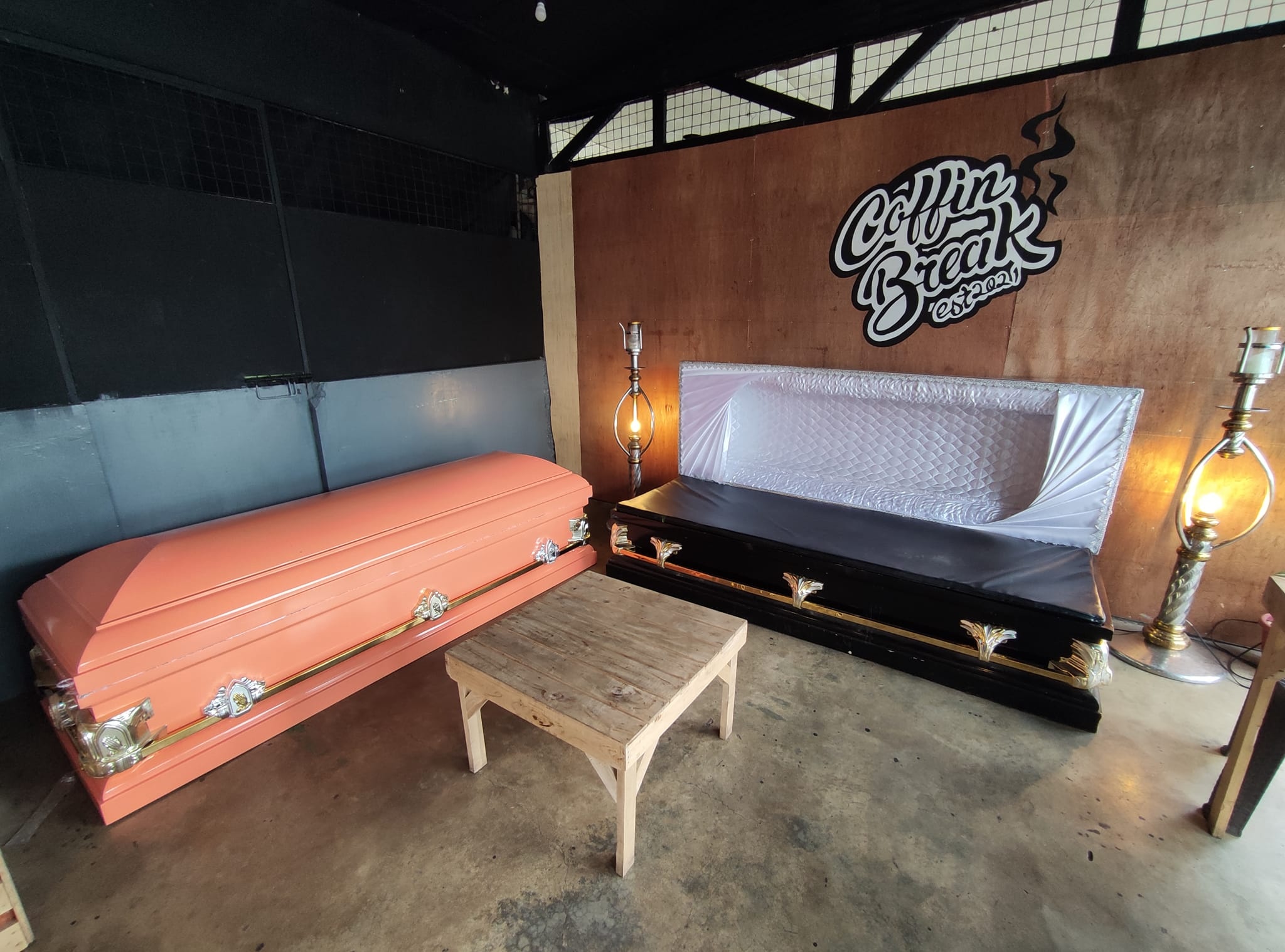 quan ca phe dung quan tai lam ghe anh 3