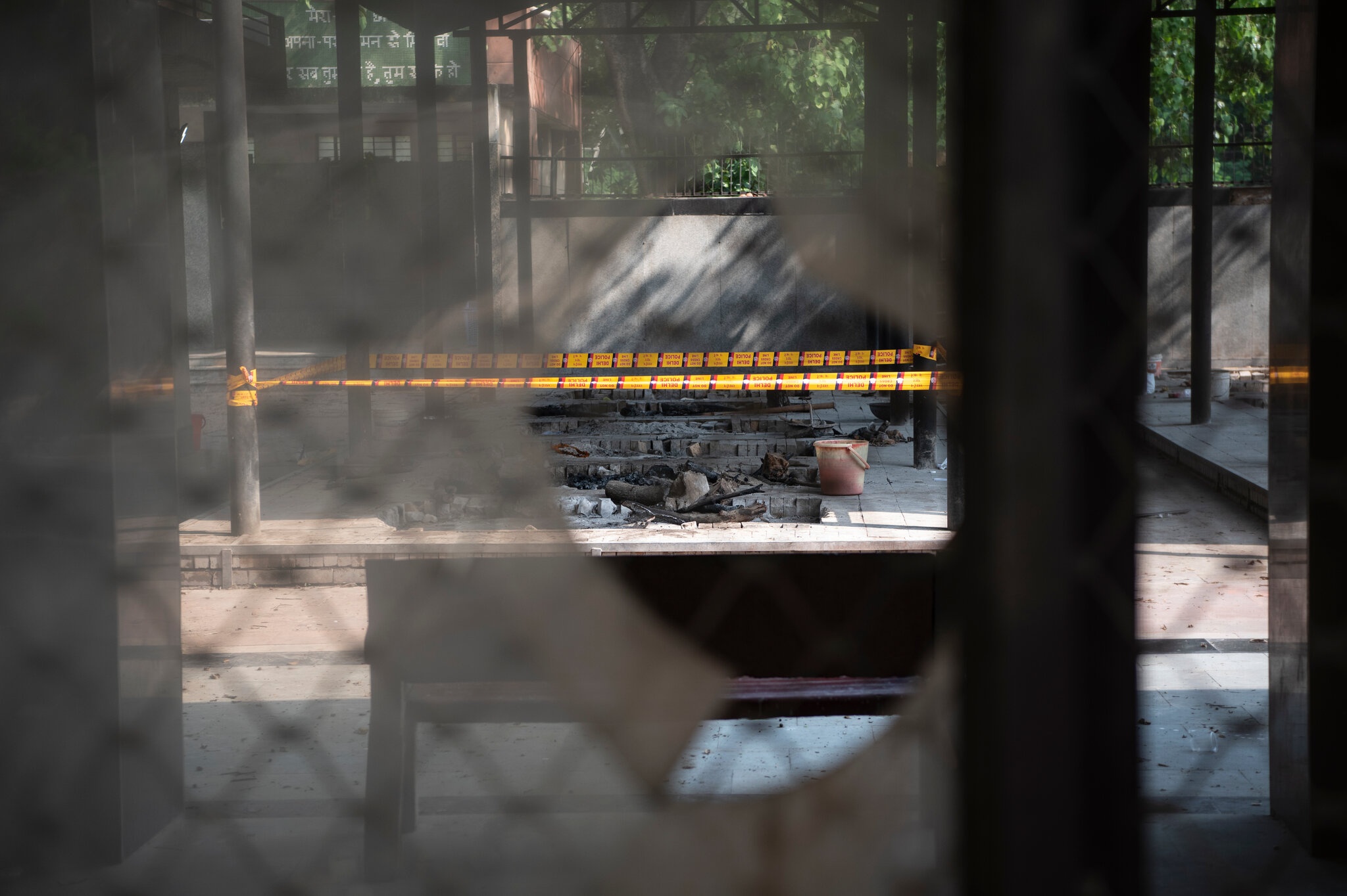 co be 9 tuoi bi cuong hiep tap the anh 3