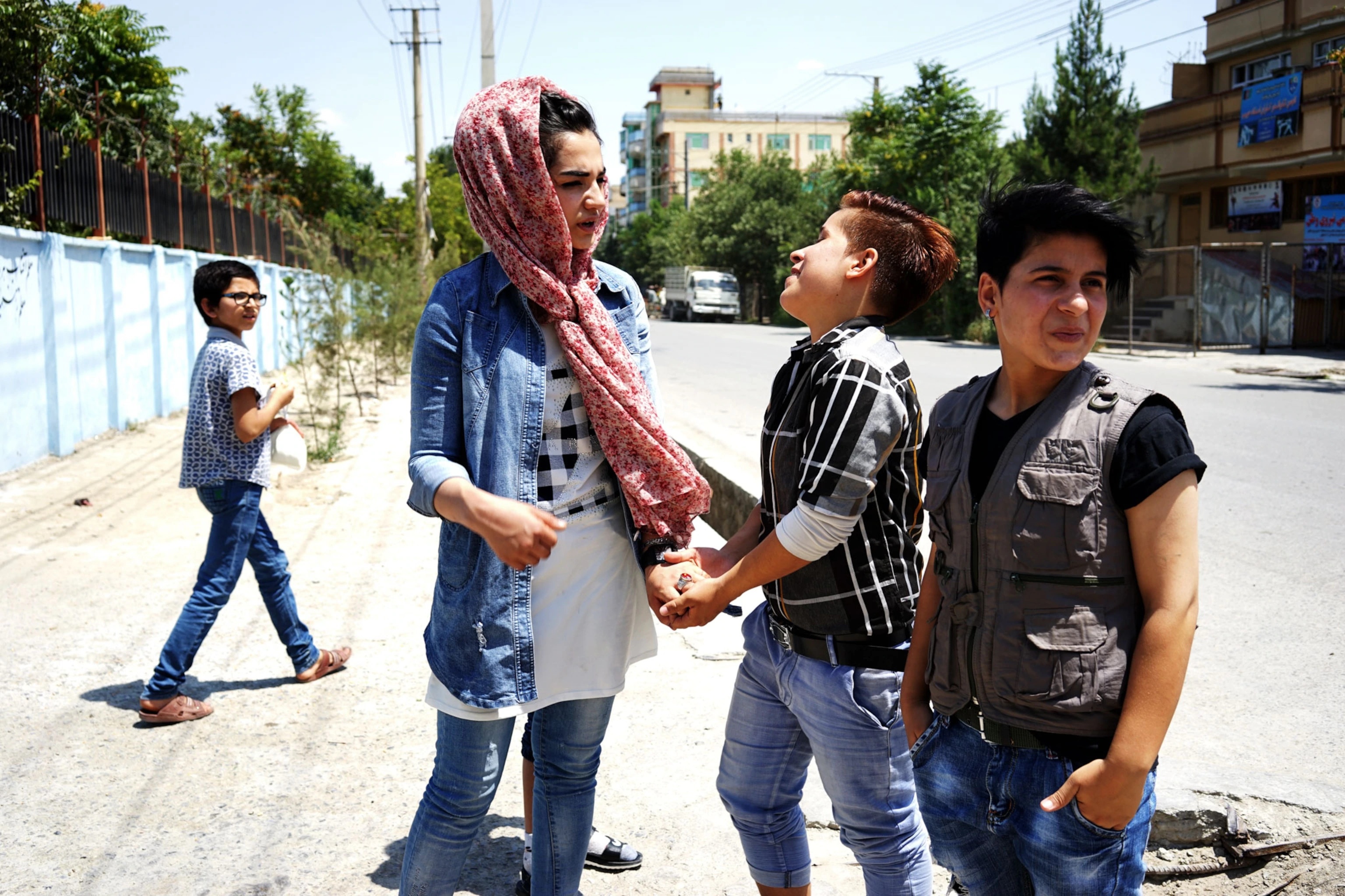 bé gái giả trai ở Afghanistan ảnh 2 be gai gia trai o Afghanistan anh 2