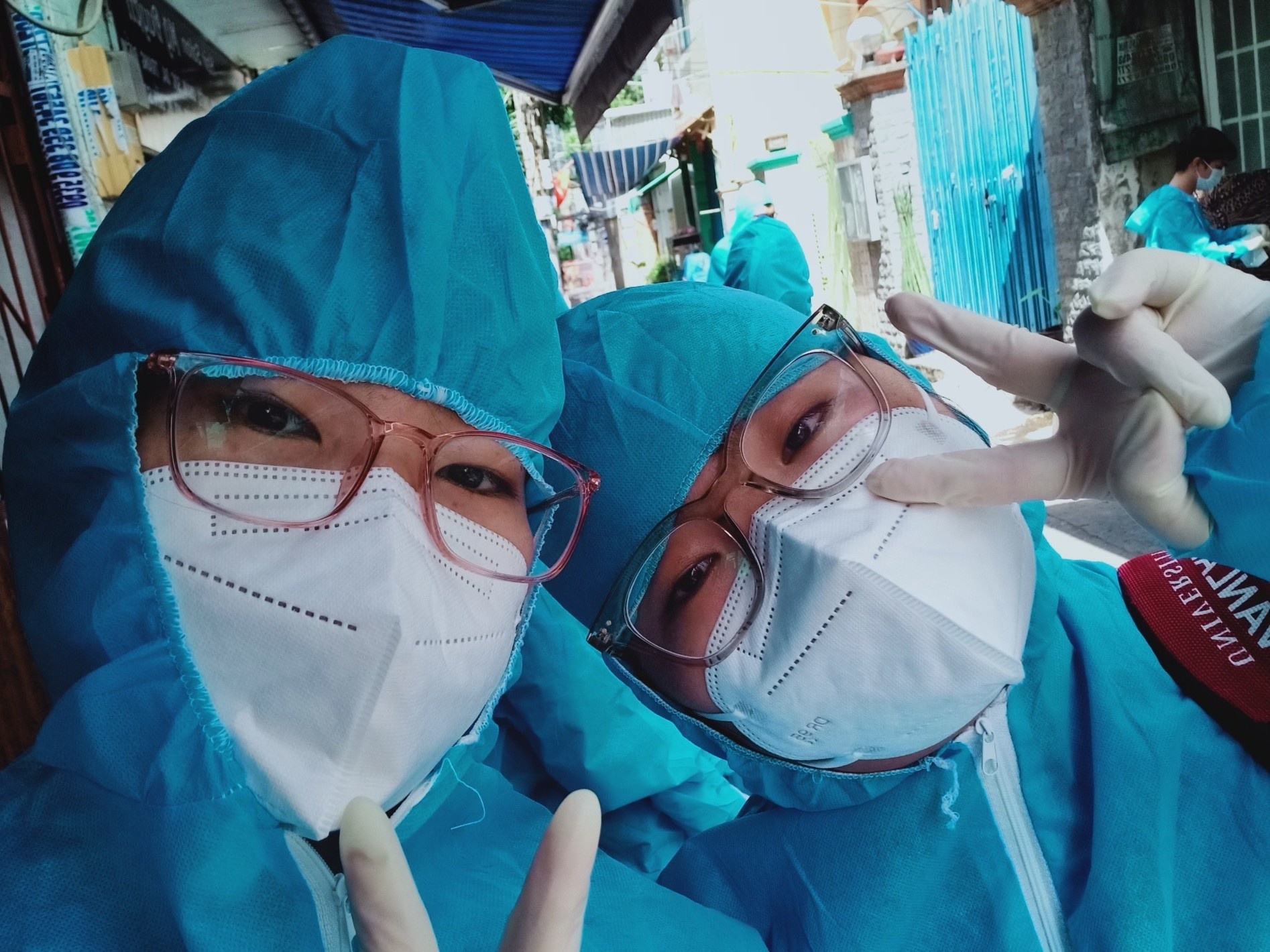 vua hoc online vua chong dich anh 1