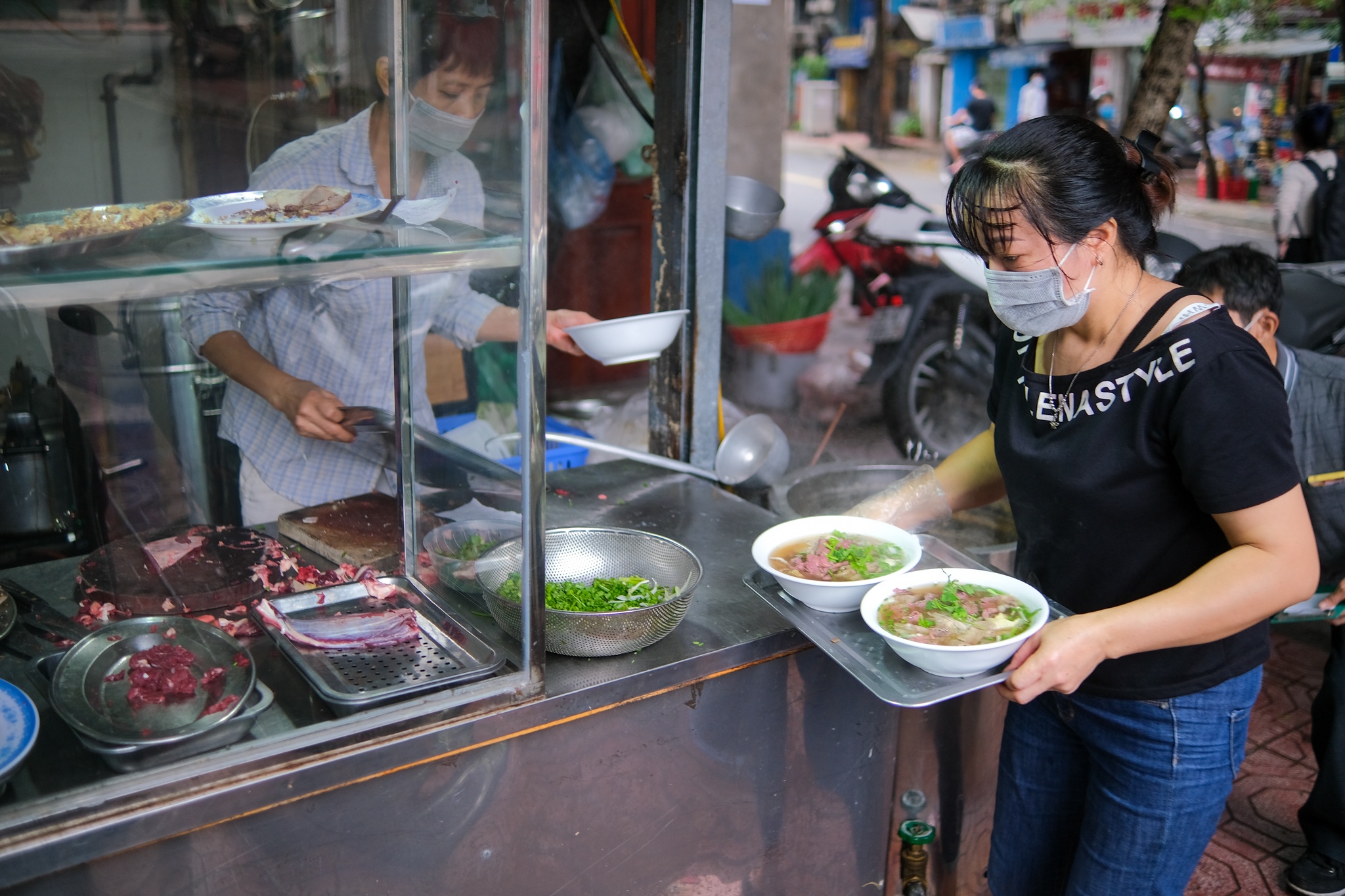 tấp nập ghé quán phở ăn sáng ảnh 6 tap nap ghe quan pho an sang anh 6
