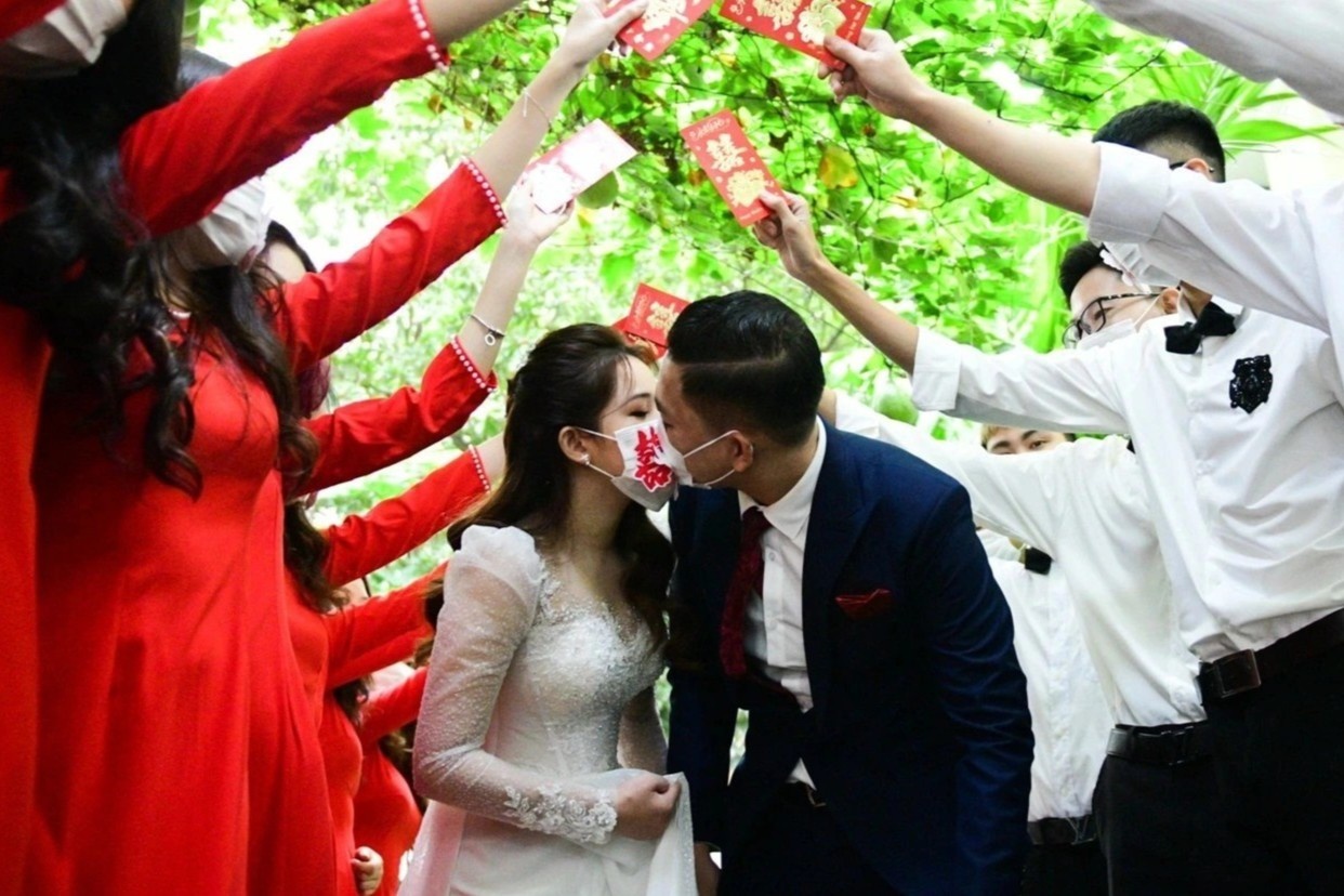 Lo lo von khi cuoi chay hau dich hinh anh