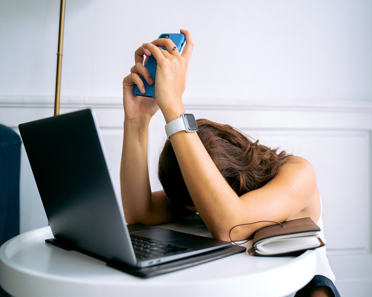 khac phuc tinh trang kiet suc vi cong viec anh 4