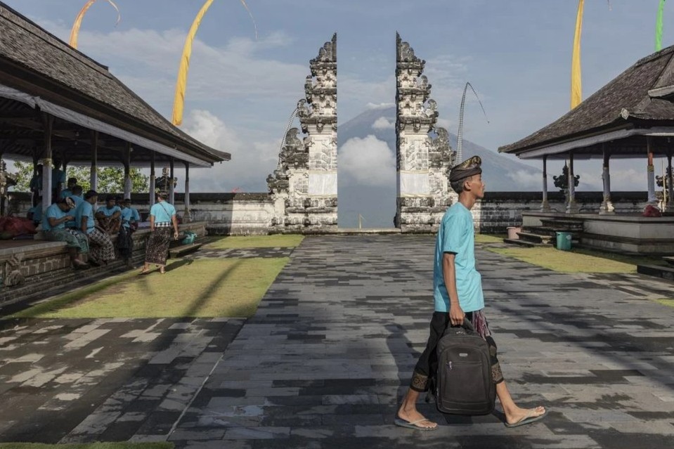 Bali chat vat du qua tai hay vang bong du khach hinh anh