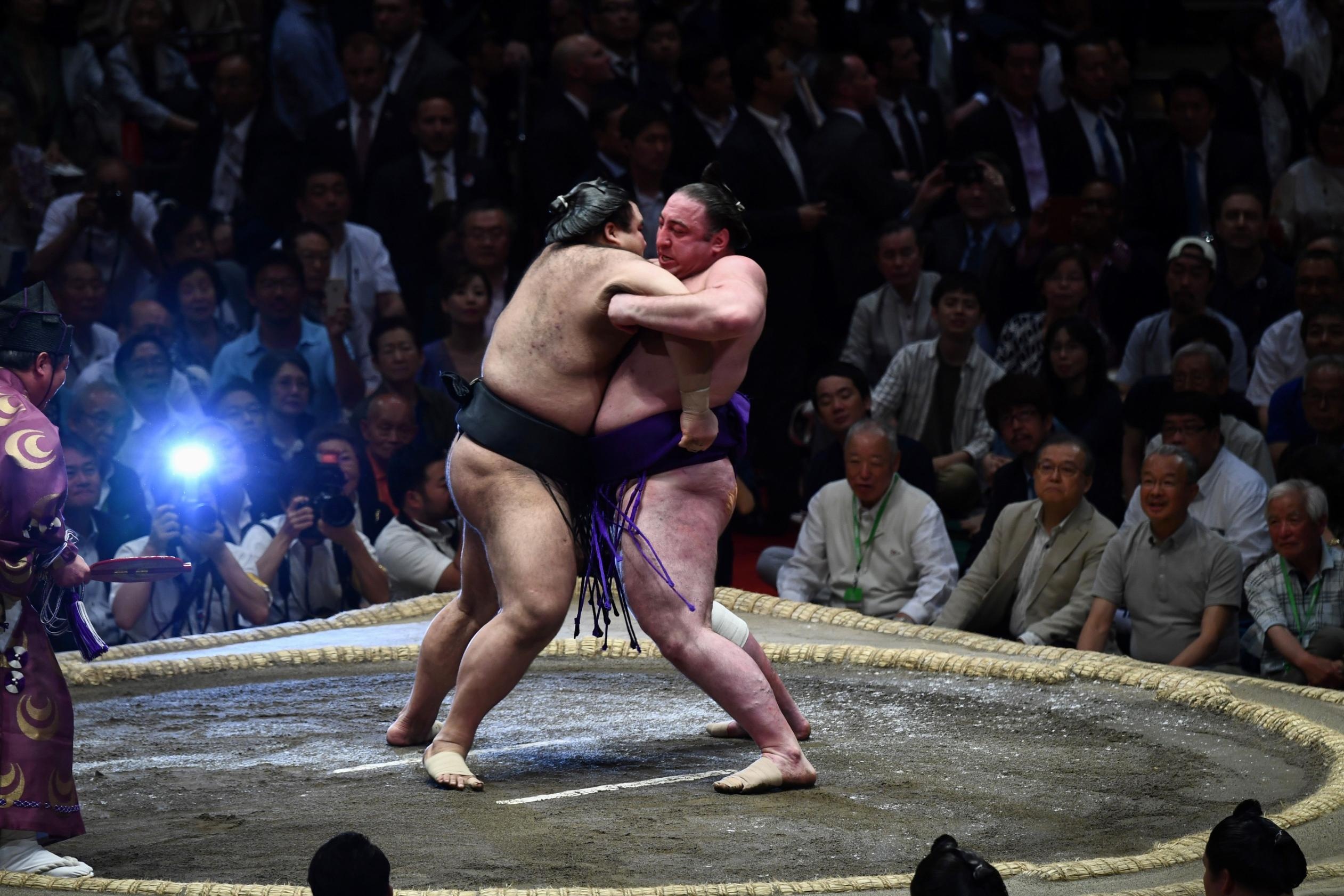 những cô gái làm thay đổi môn sumo ở Nhật Bản ảnh 3 nhung co gai lam thay doi mon sumo o Nhat Ban anh 3