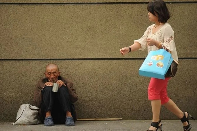 Covid-19 tao ra 20 ty phu va 140 trieu nguoi ngheo hinh anh