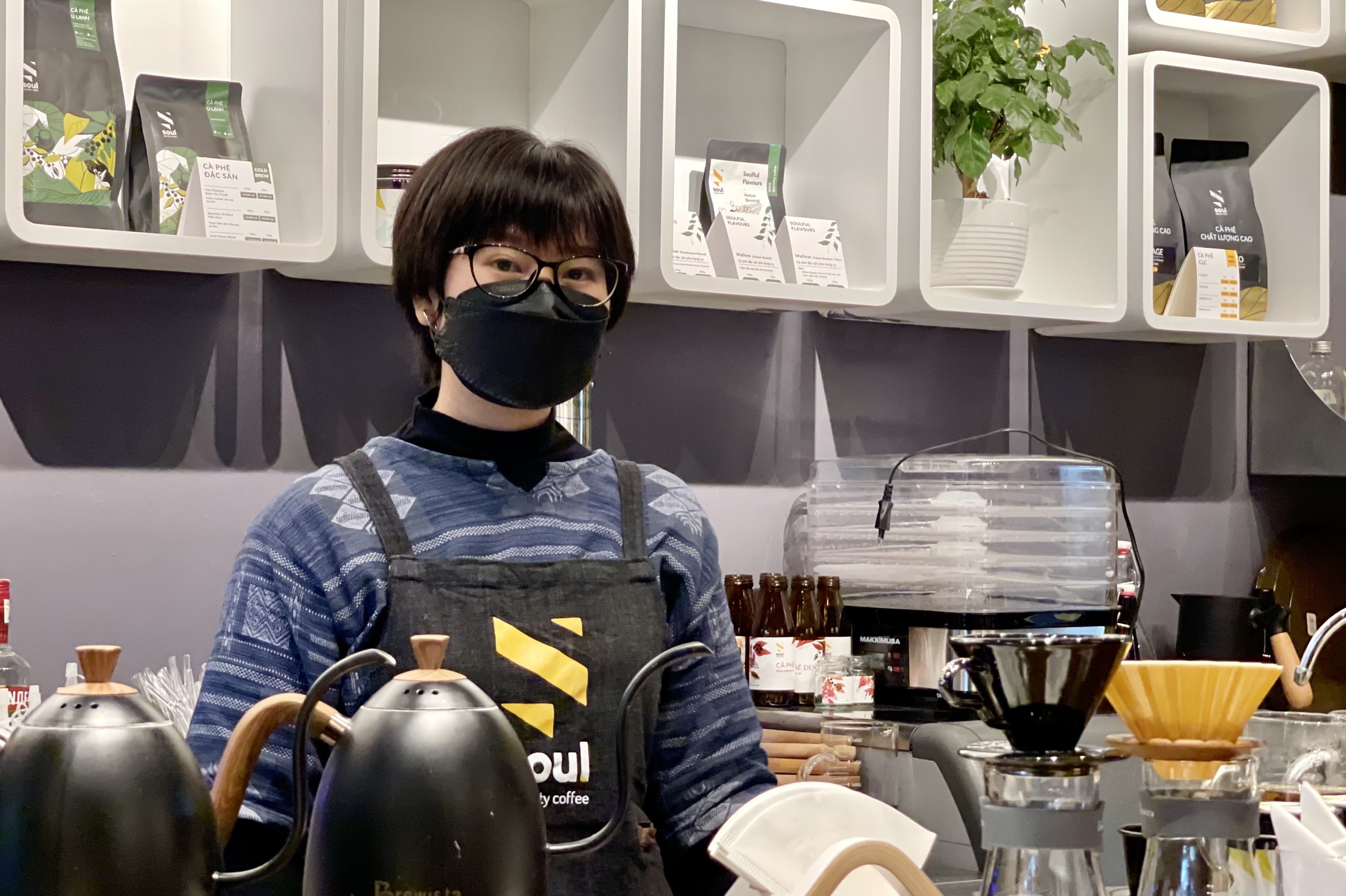 met moi voi quy dinh vung cam,  vang anh 4