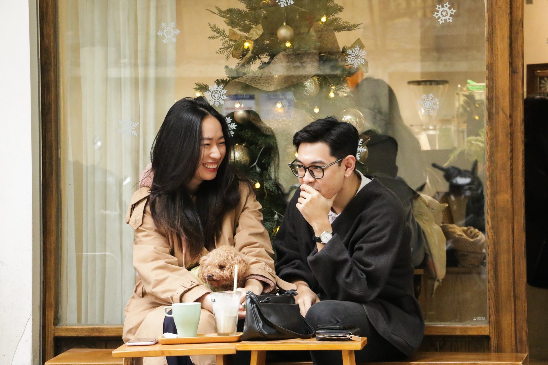 Hang quan roi loan voi quy dinh 'phuong cam trong quan vang' hinh anh