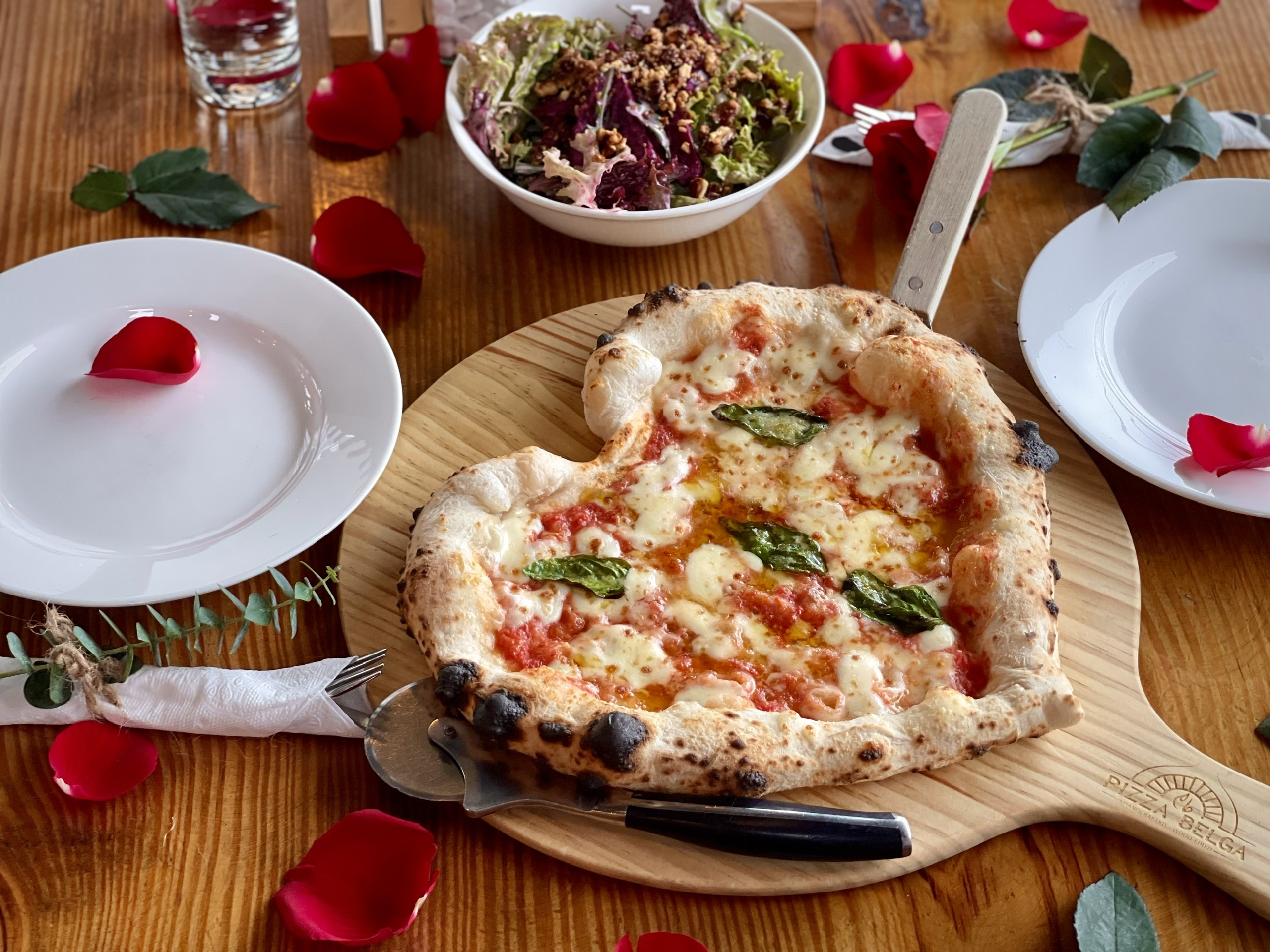 Hết bàn kín chỗ dịp Valentine trước một tuần ảnh 5 Het ban kin cho dip Valentine truoc mot tuan anh 5