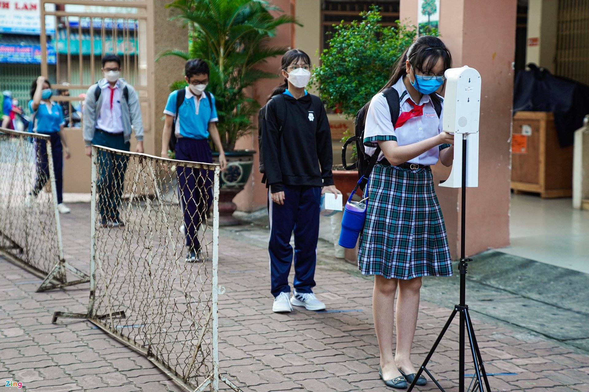 nghich ly trong gia dinh nhieu F0 anh 4