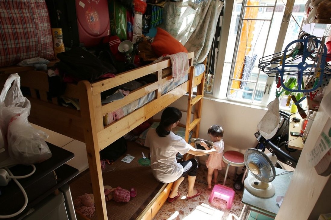 căn hộ quan tài làm khó người Hong Kong ảnh 1 can ho quan tai lam kho nguoi Hong Kong anh 1