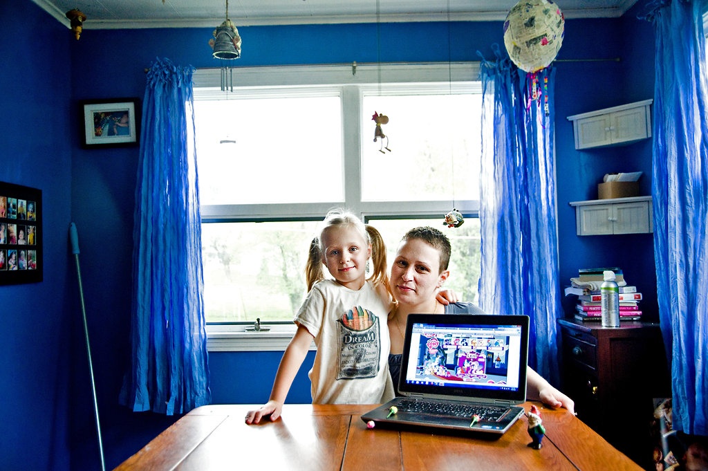 gian du khi con cai xem phim khieu dam la sai lam anh 4