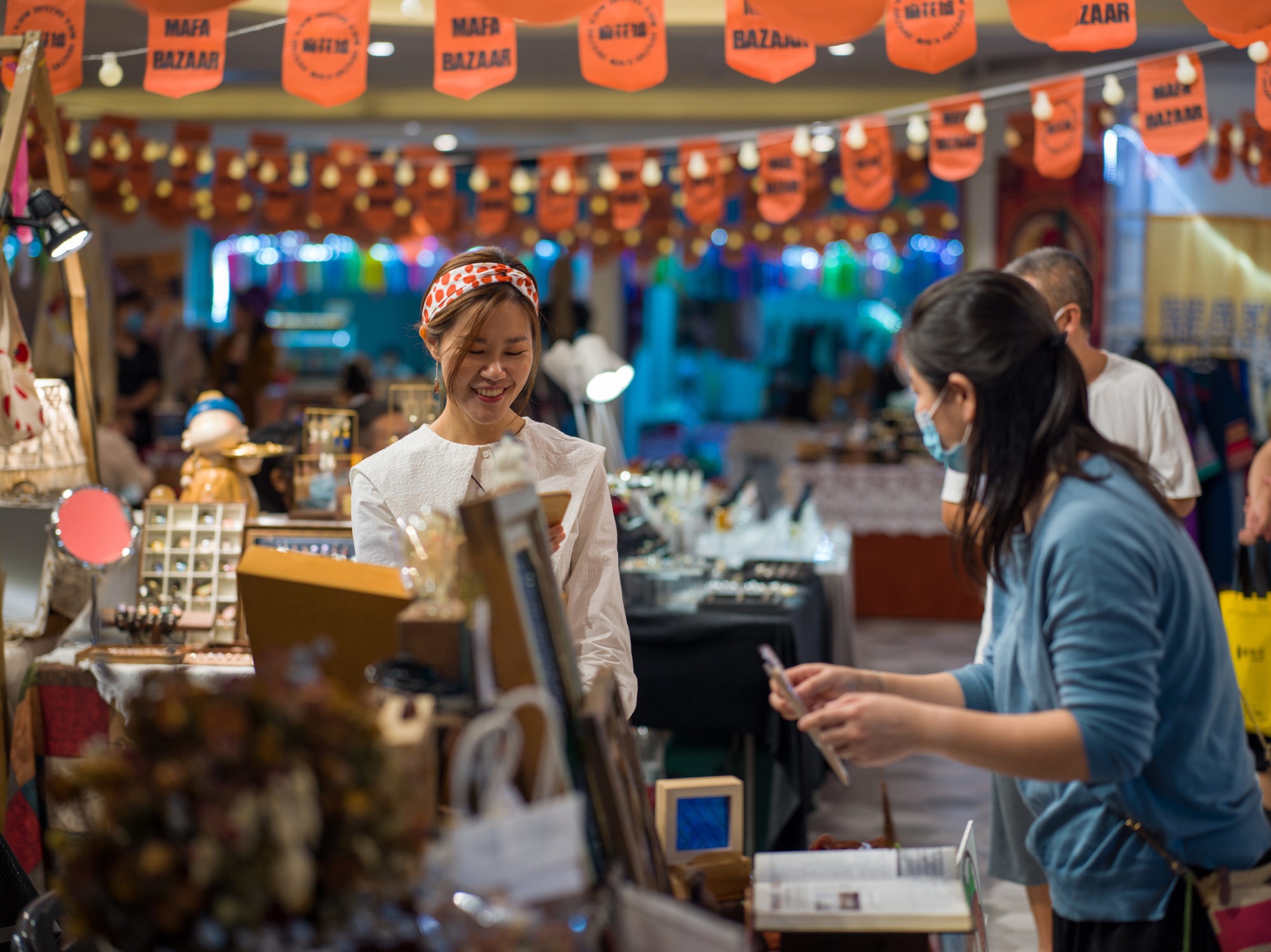 Trung Quoc duoc gi khi phu nu tre doc lap tai chinh anh 5