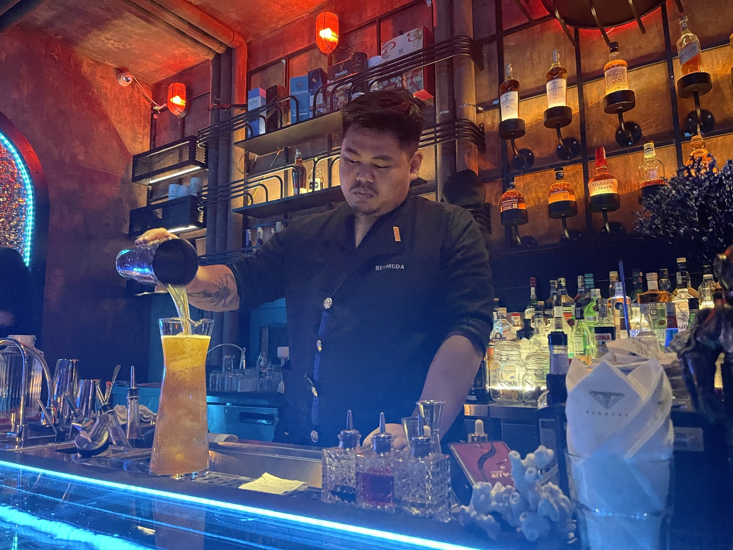 lay lai cuoc song ve dem o Ha Noi anh 2