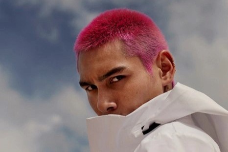 Dan ong nhuom toc khong con bi ky thi hinh anh