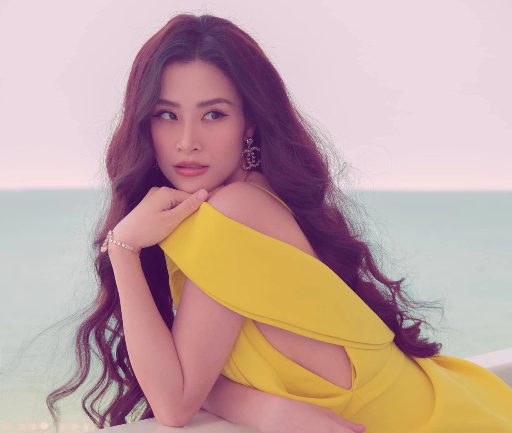 than tuong mat fan anh 5