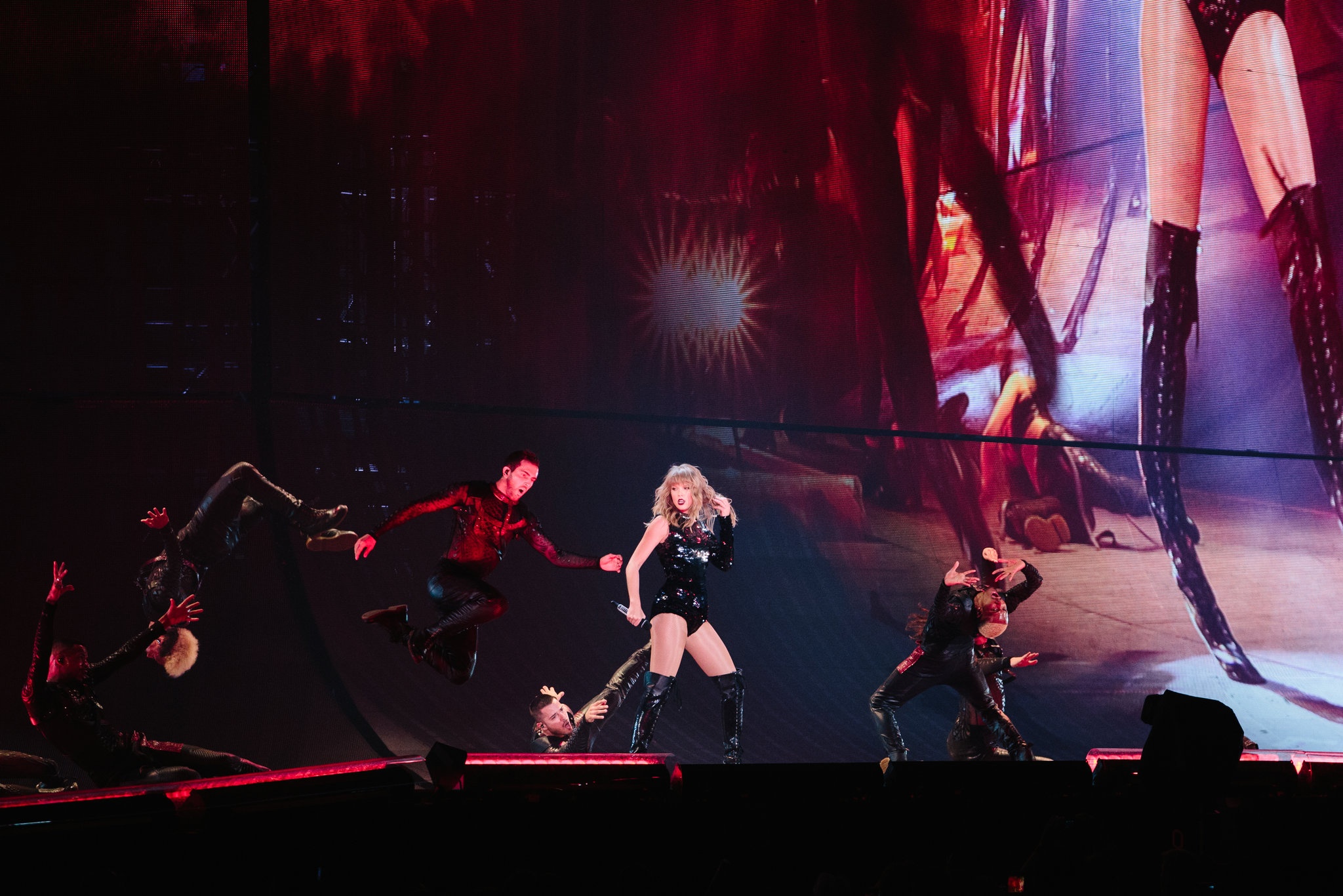 than tuong mat fan anh 9