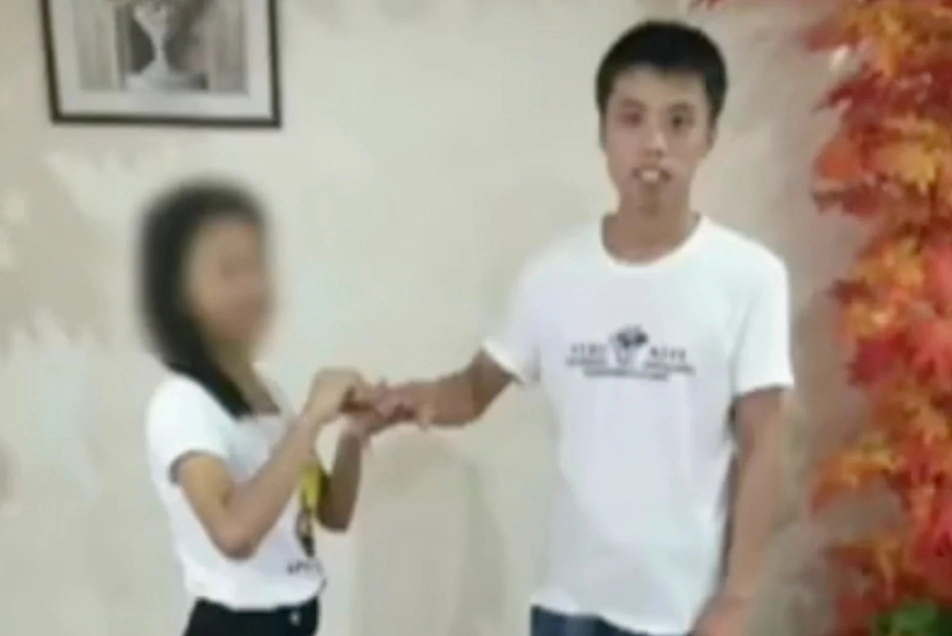 Con trai e, gia dinh Trung Quoc mat bon tien de tim co dau nuoc ngoai hinh anh
