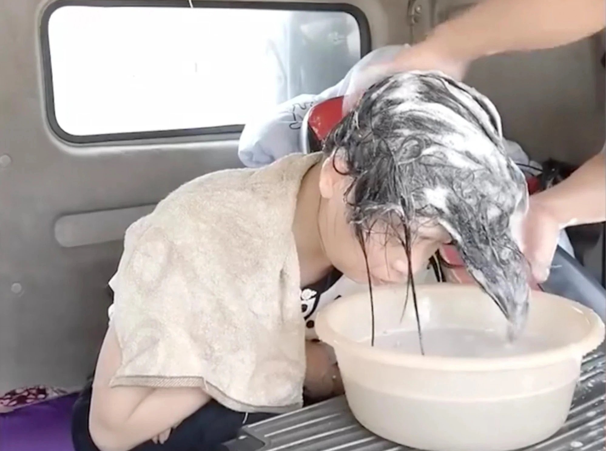 cham soc nguoi bi liet anh 1